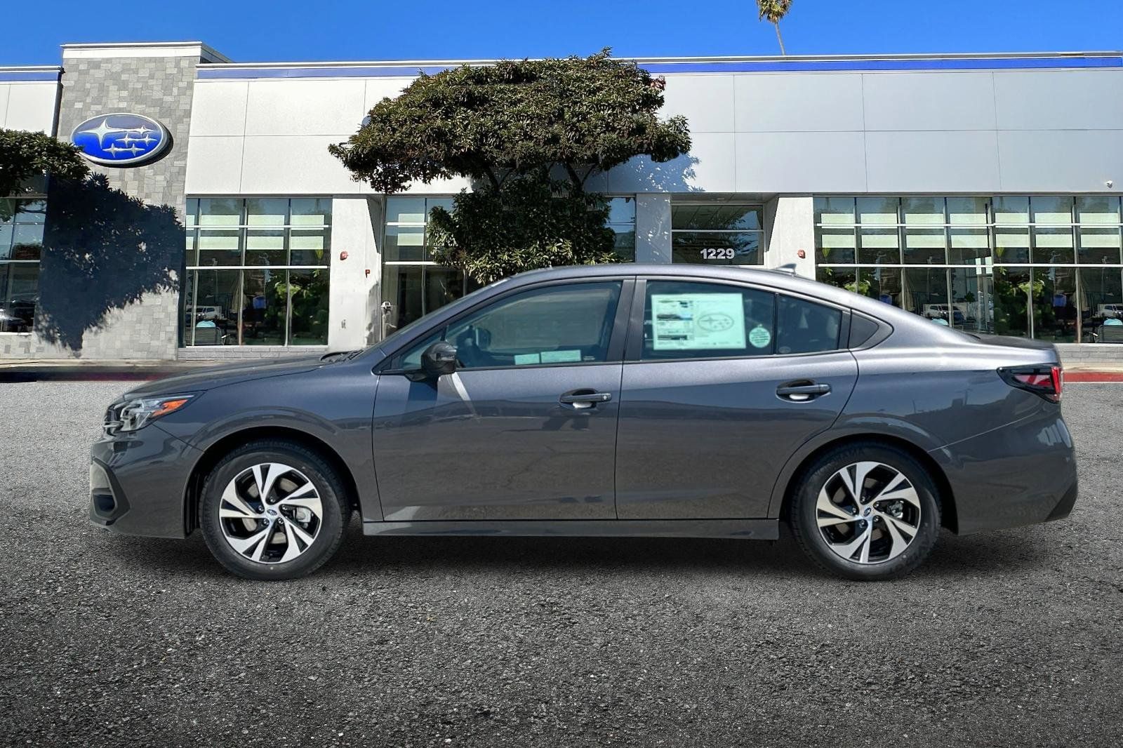 2025 Subaru Legacy Premium - Photo 9