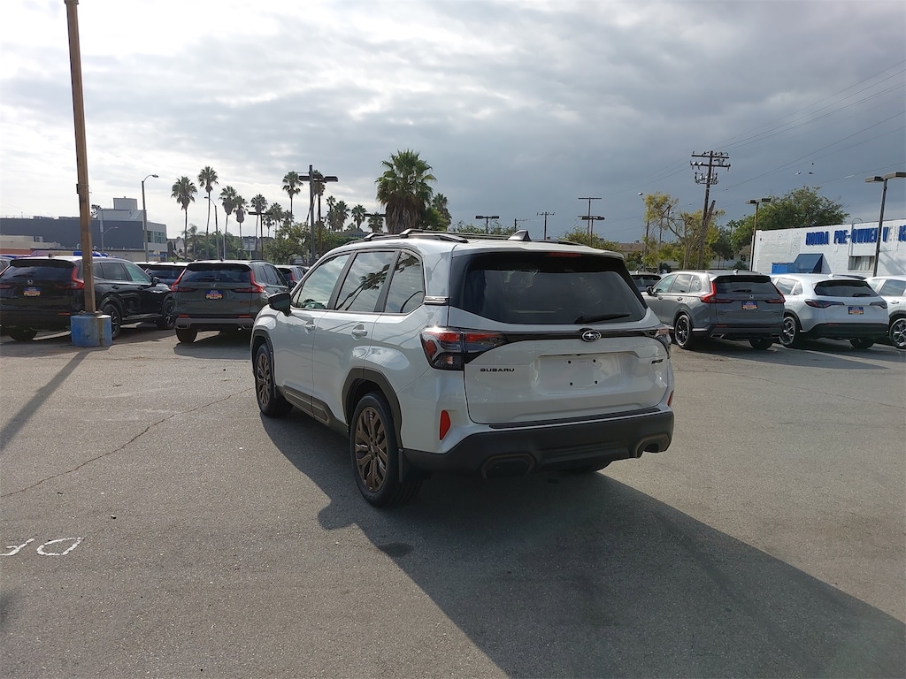 2025 Subaru Forester Sport photo 4