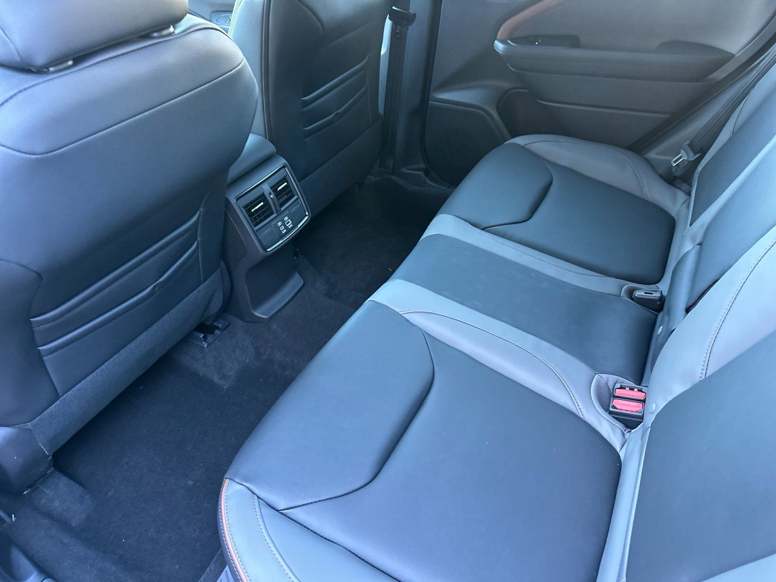 2026 Subaru Forester Sport - Photo 13