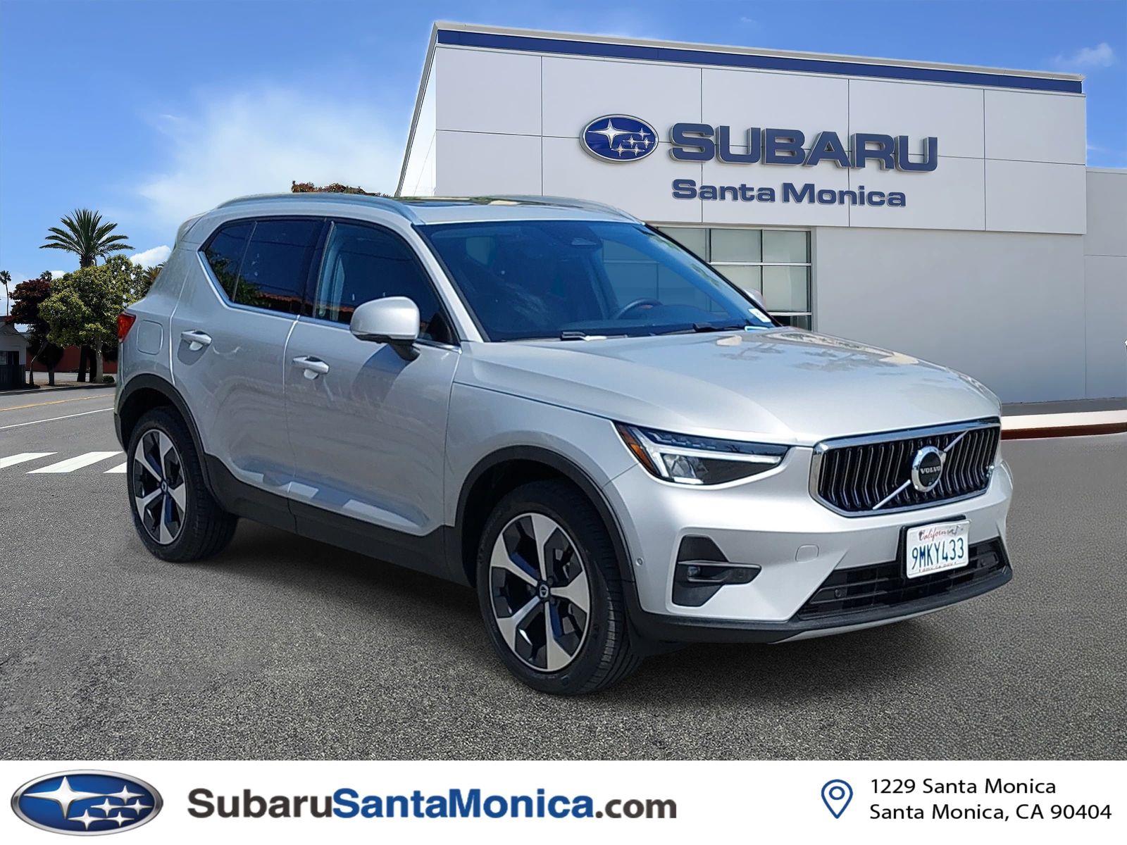 2024 Volvo XC40 B5 Plus Bright AWD's photo