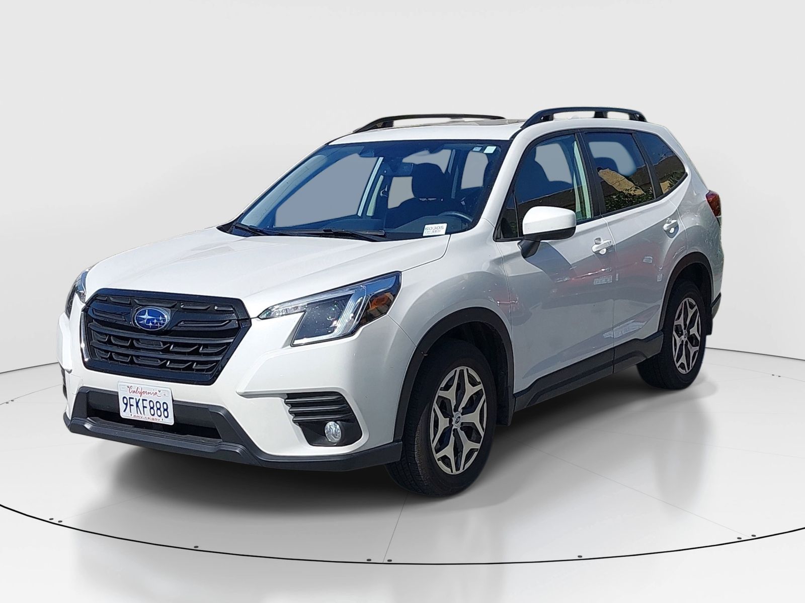2023 Subaru Forester Premium photo 3