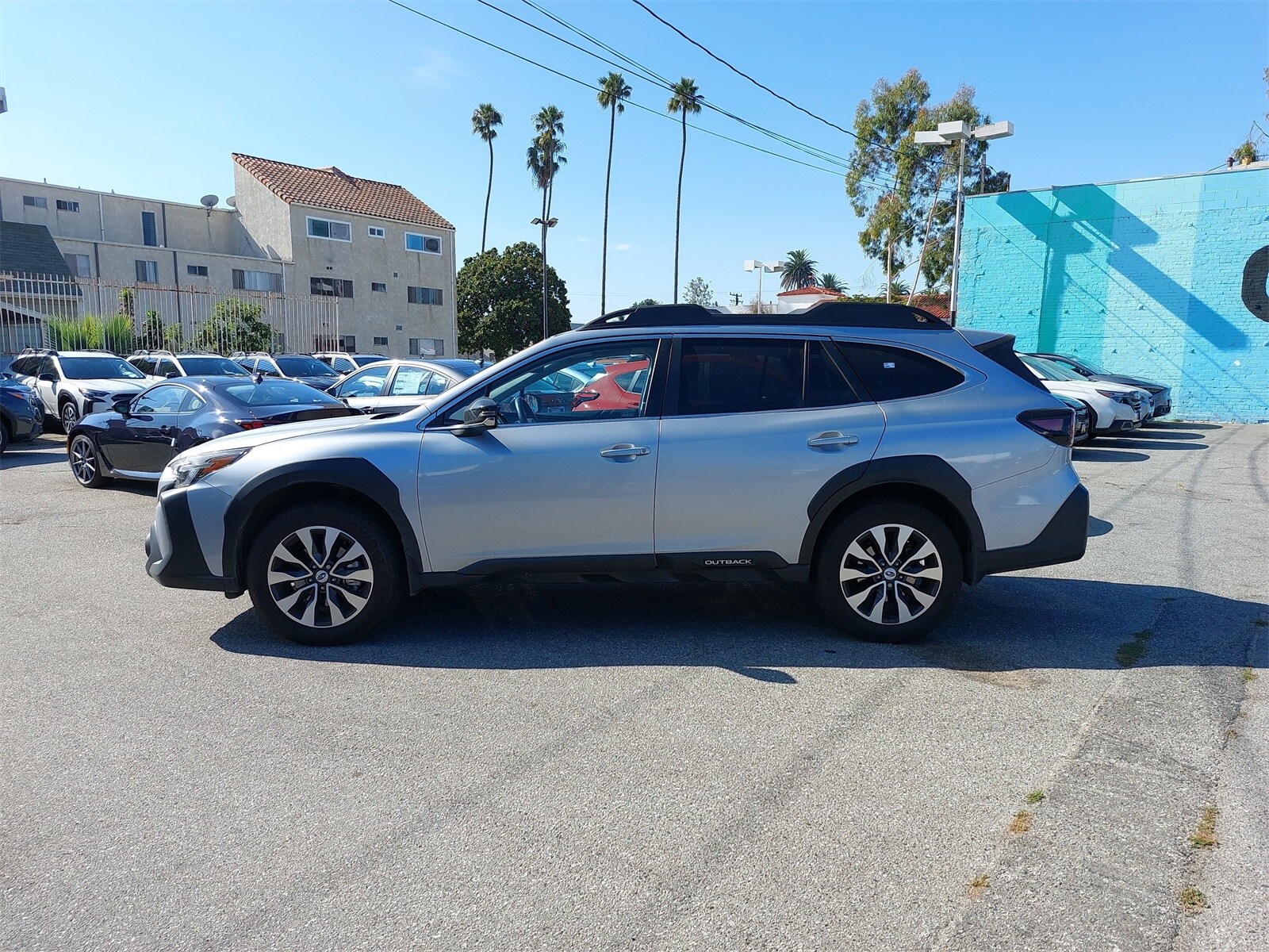 2023 Subaru Outback Limited photo 4