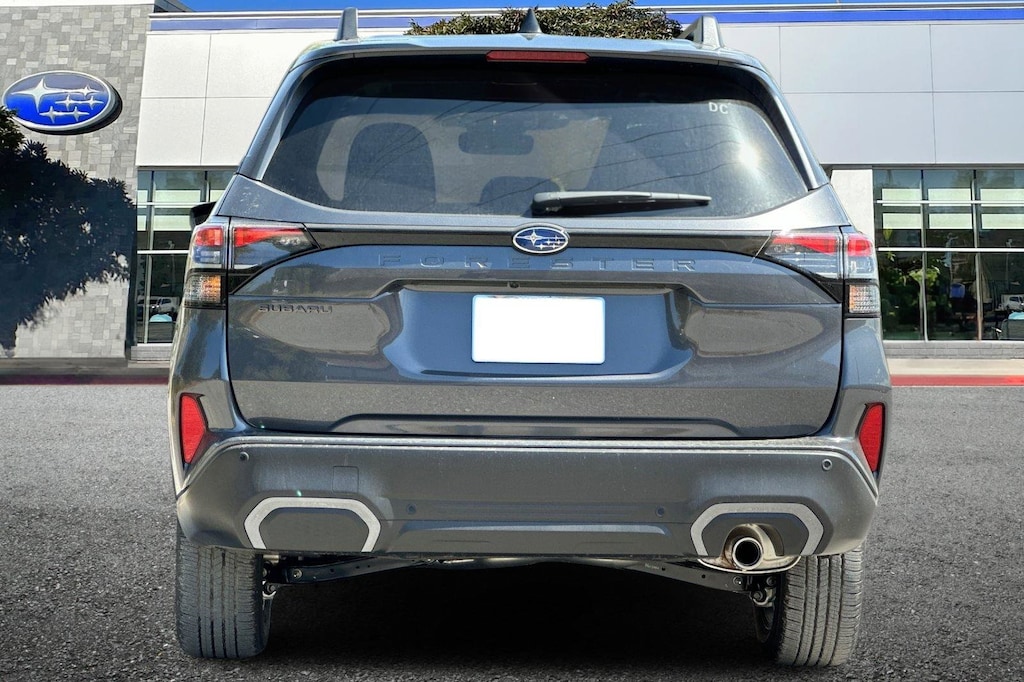 2025 Subaru Forester Limited photo 4