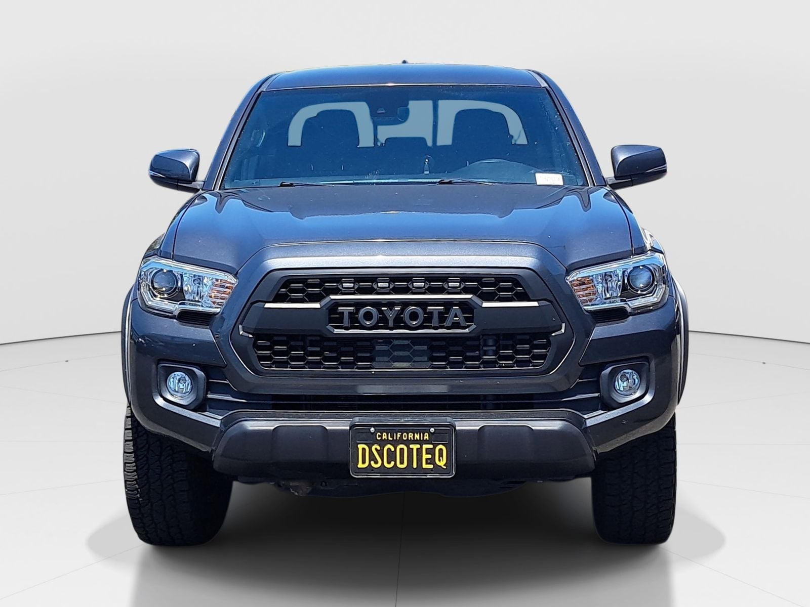 2021 Toyota Tacoma TRD Off-Road photo 2