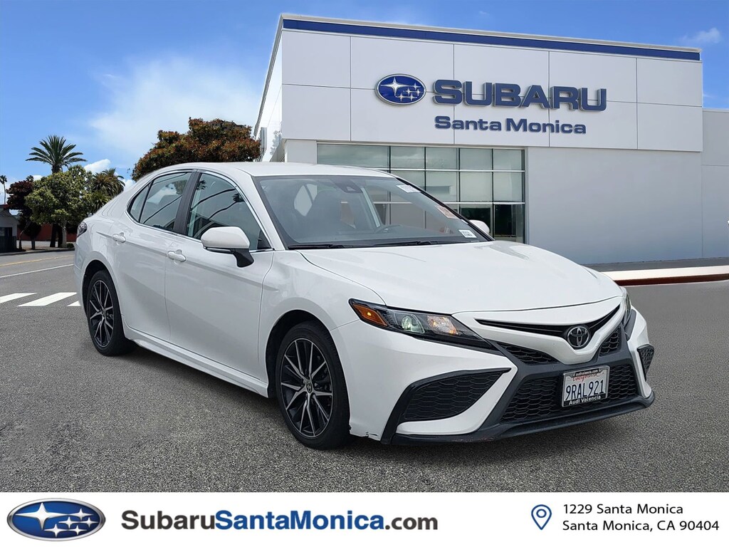 Used 2023 Toyota Camry SE Sedan