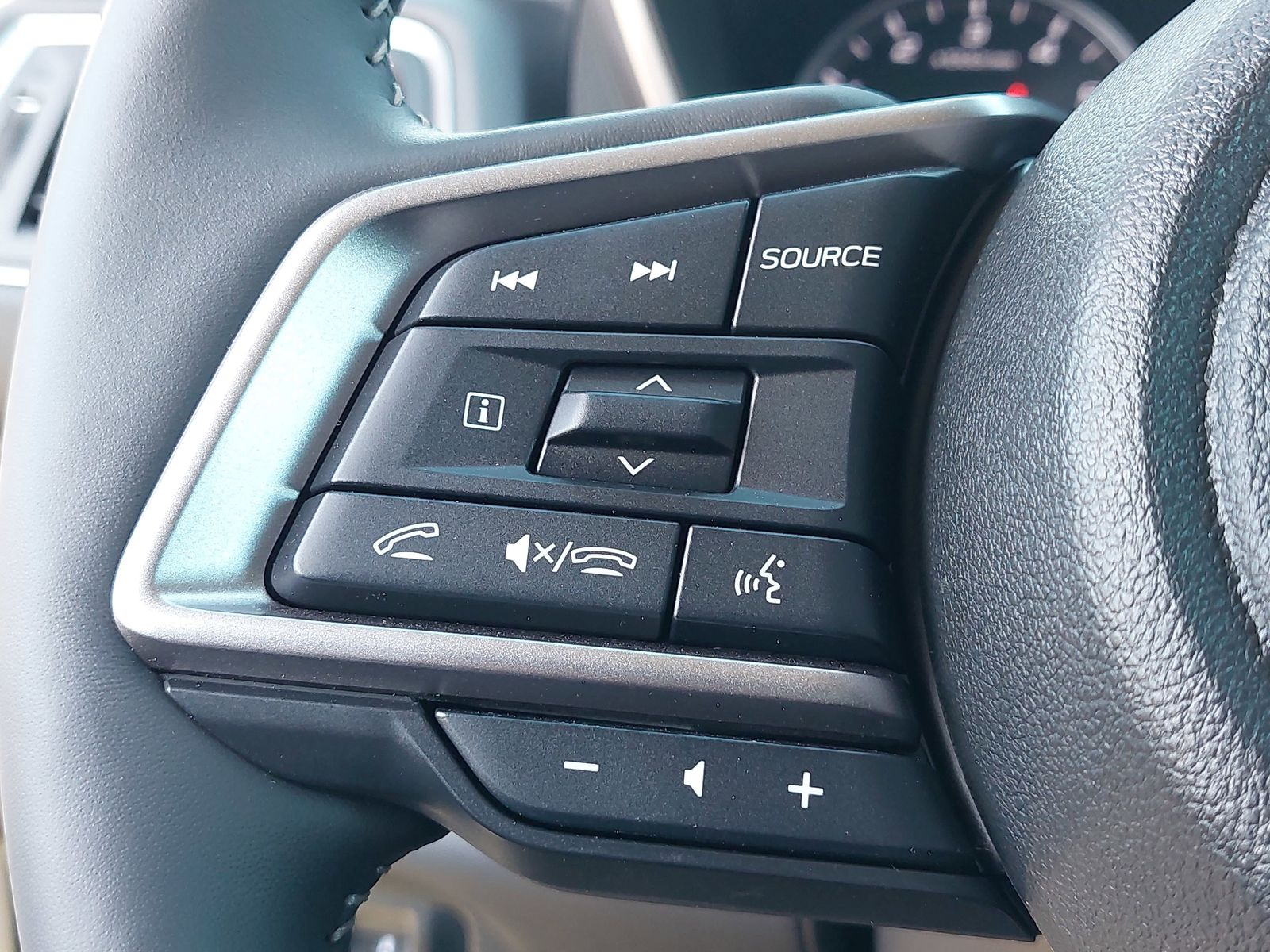 2025 Subaru Ascent Touring - Photo 19