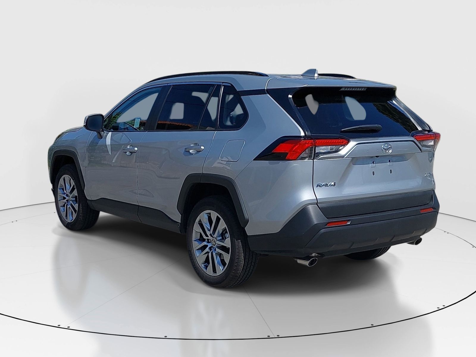 2025 Toyota RAV4 XLE Premium photo 5