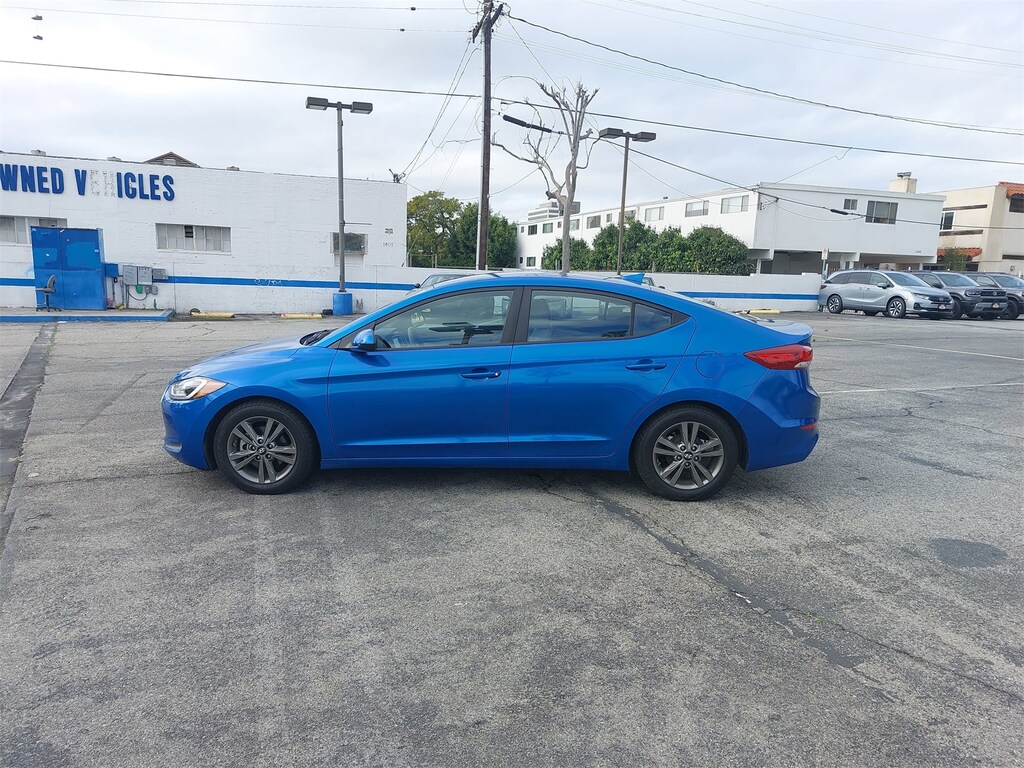 Used 2017 Hyundai Elantra SE Sedan