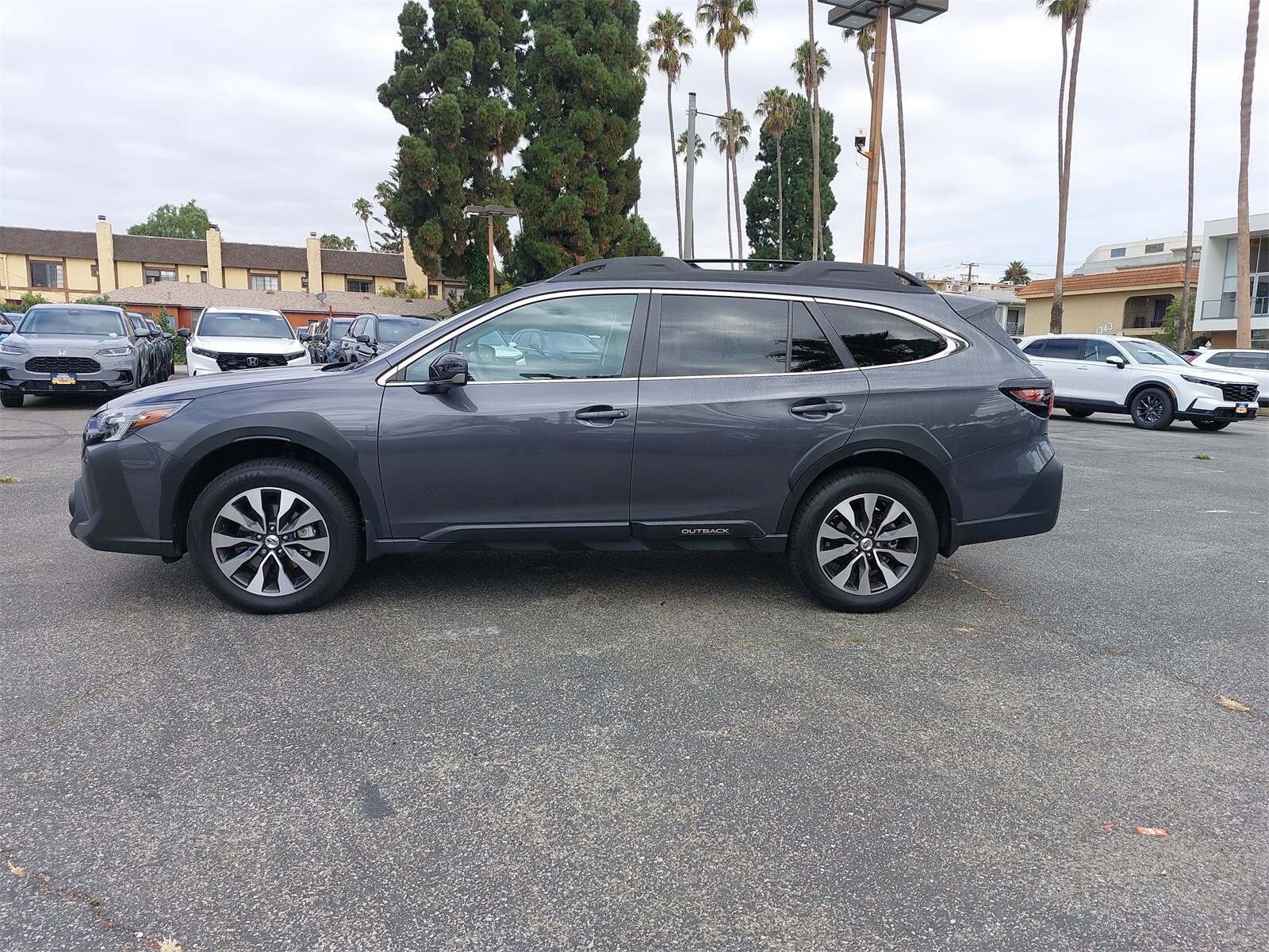 2023 Subaru Outback Limited photo 2