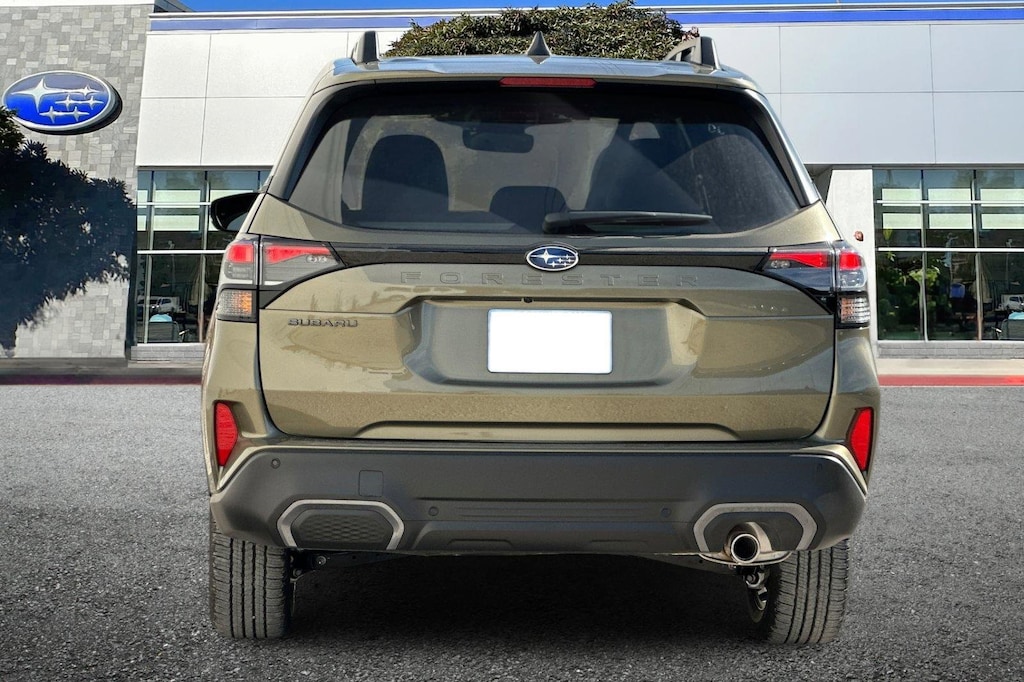 2025 Subaru Forester Limited photo 4