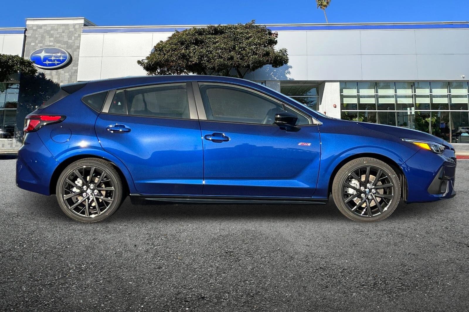 2025 Subaru Impreza RS photo 2