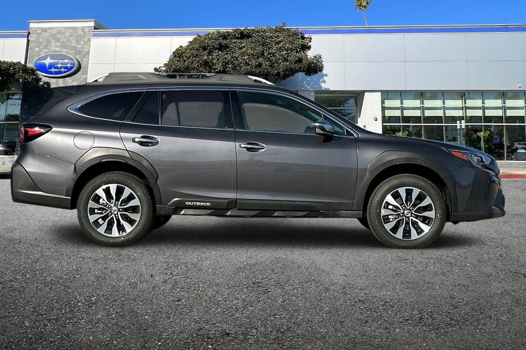 2025 Subaru Outback Touring photo 2