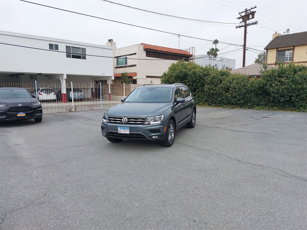 2021 Volkswagen Tiguan SEL photo 2