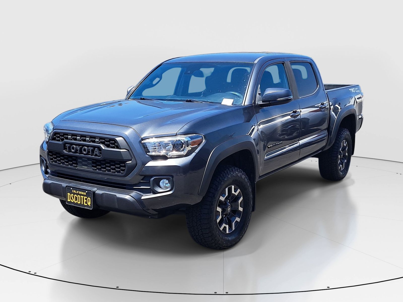 2021 Toyota Tacoma TRD Off-Road photo 3