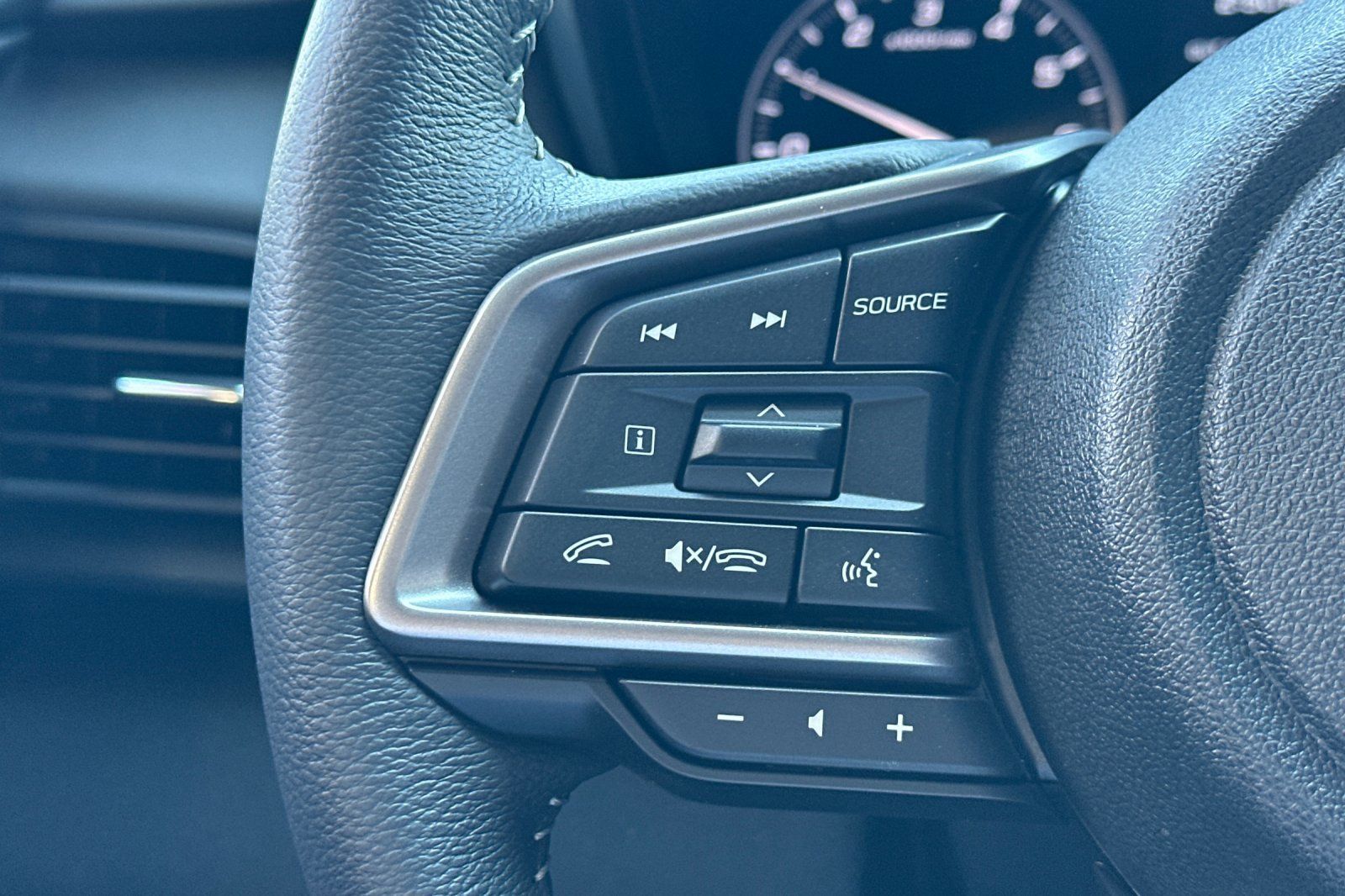 2025 Subaru Legacy Premium - Photo 24