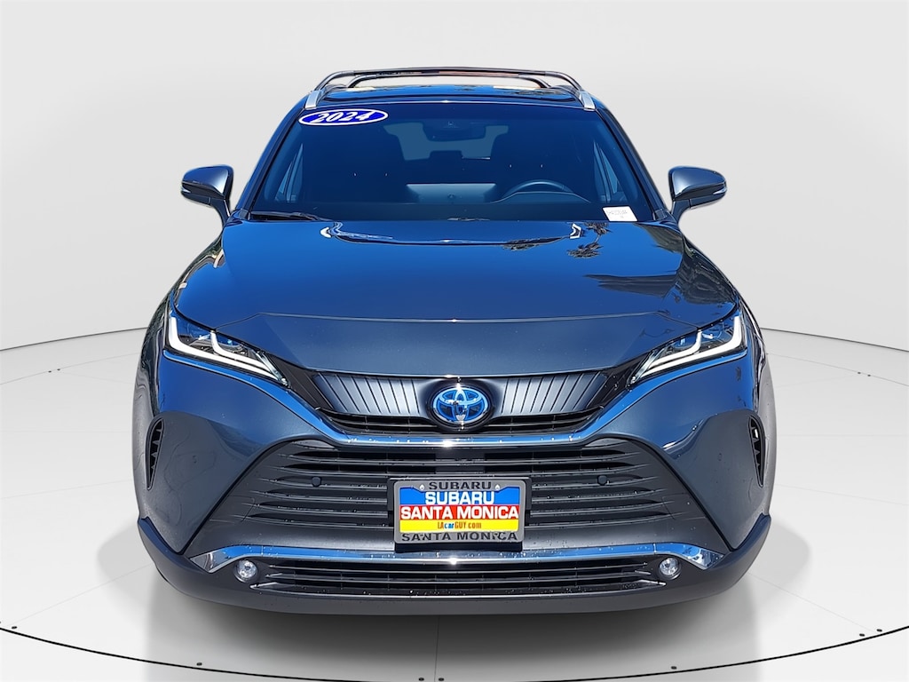 2024 Toyota Venza XLE photo 2