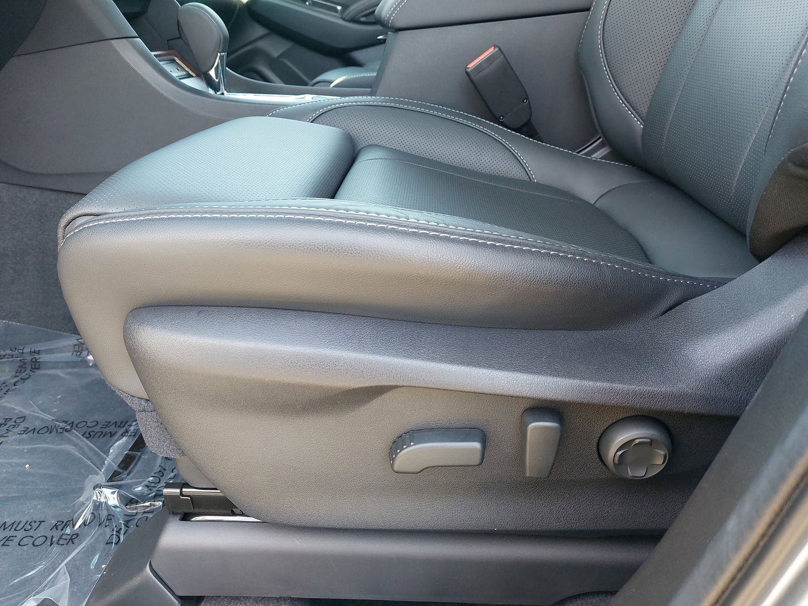 2025 Subaru Ascent Touring - Photo 31