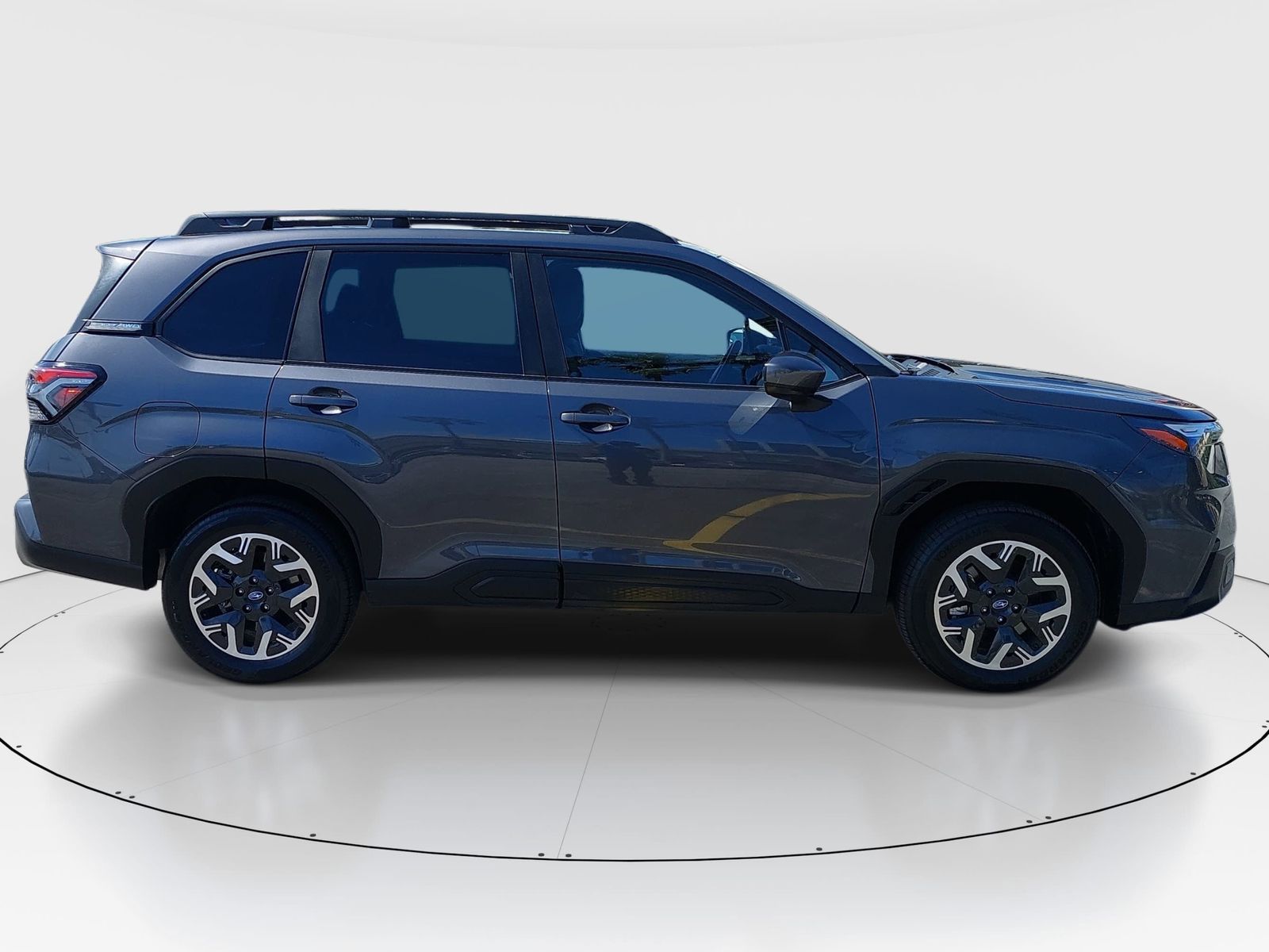 2025 Subaru Forester Premium photo 3