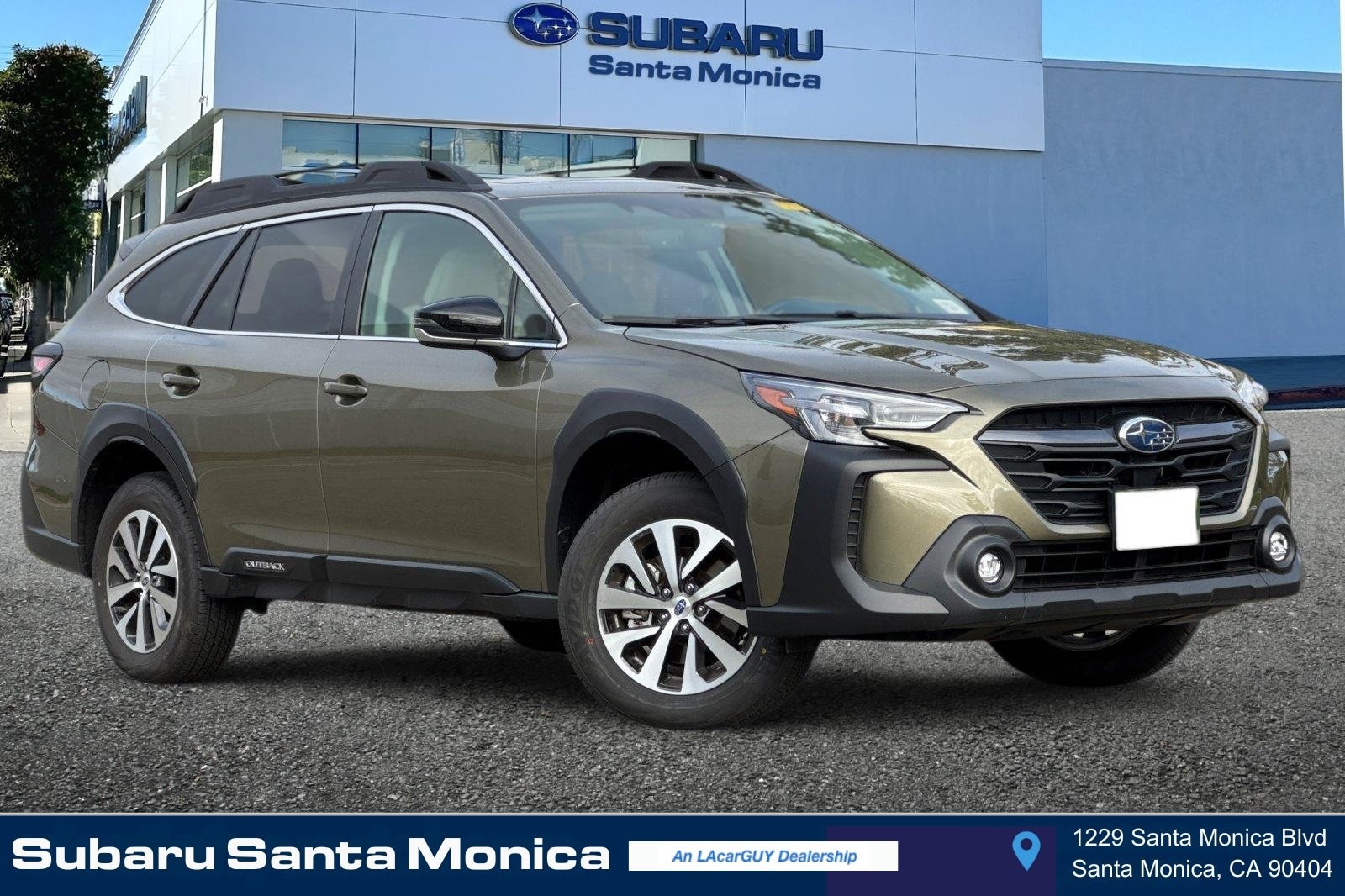 2025 Subaru Outback Premium's photo