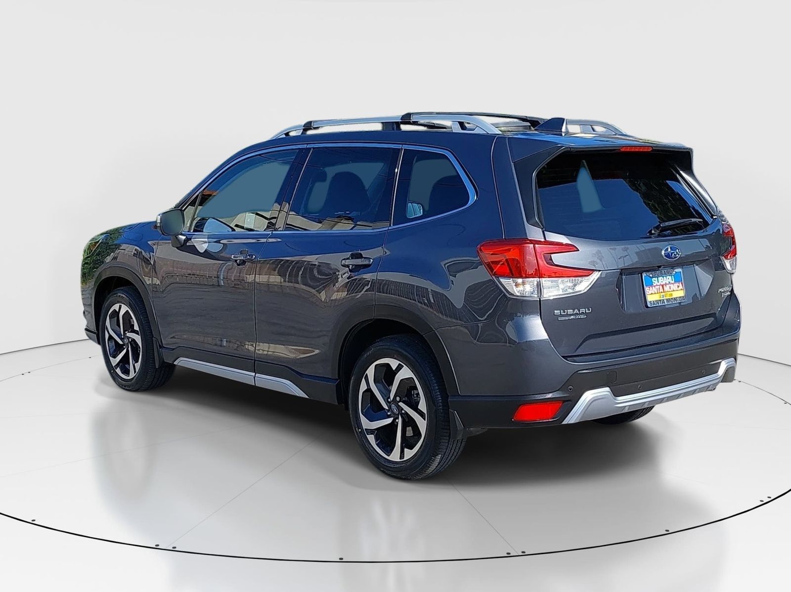 2023 Subaru Forester Touring photo 4