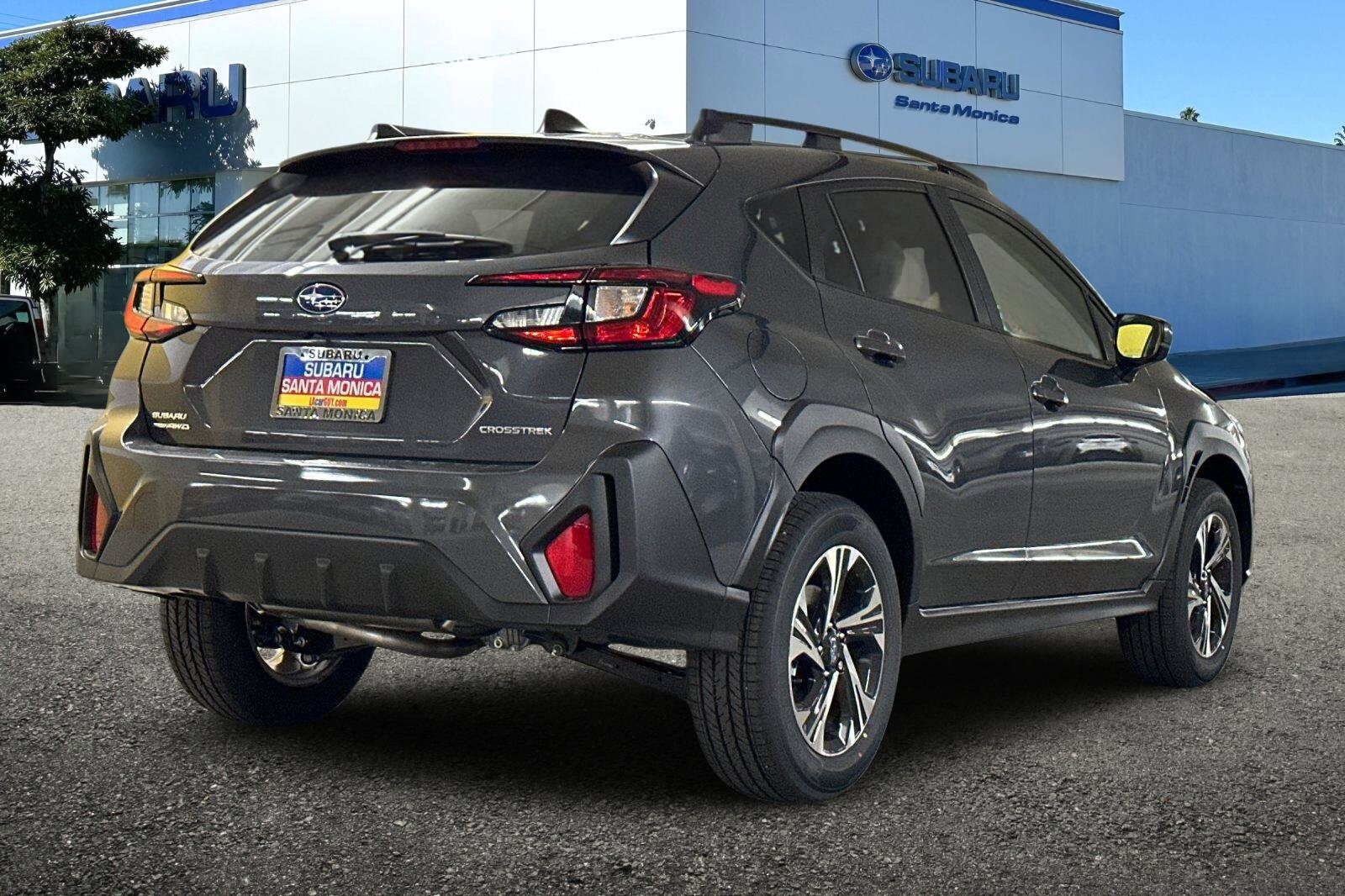 2025 Subaru Crosstrek Premium photo 2