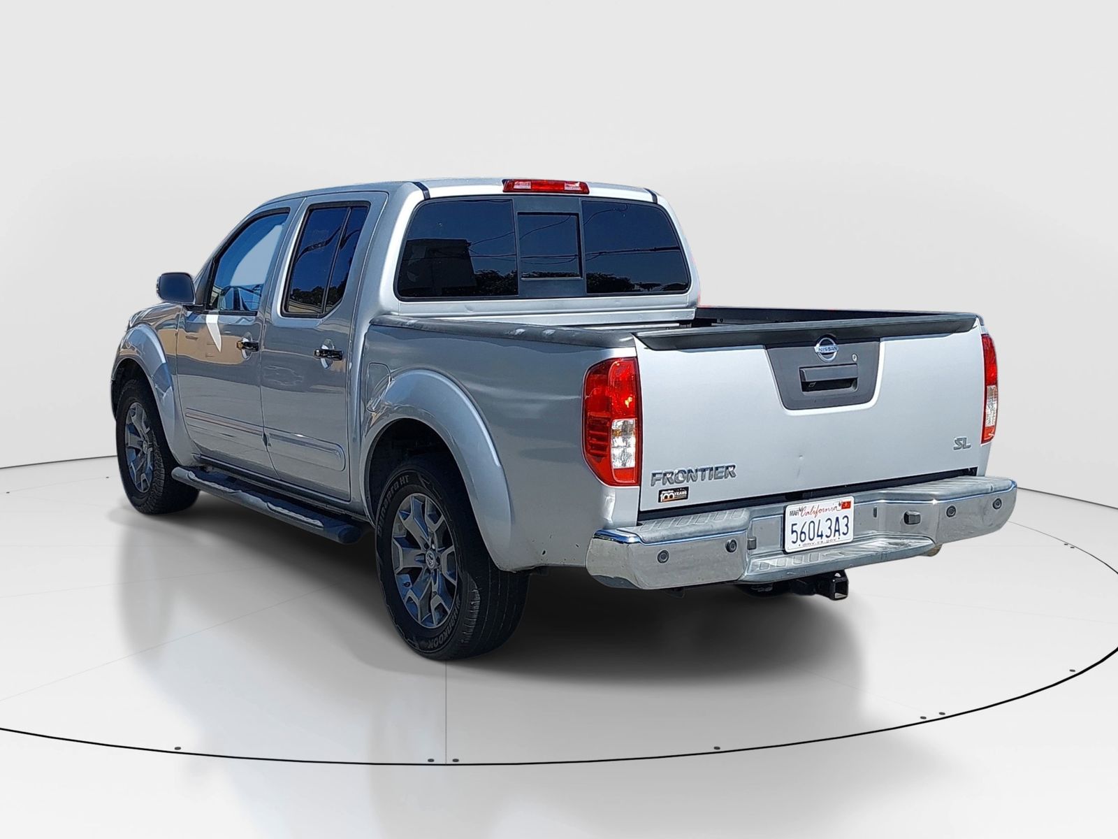 2019 Nissan Frontier SL photo 5
