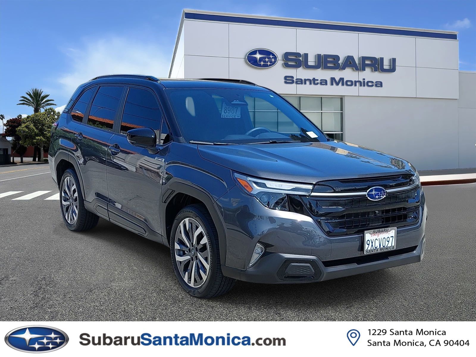 2025 Subaru Forester Touring Hybrid's photo