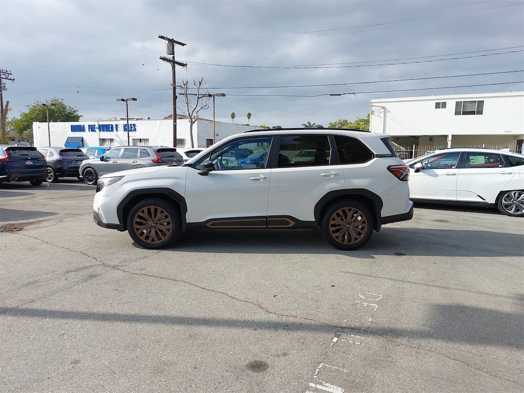 2025 Subaru Forester Sport photo 3