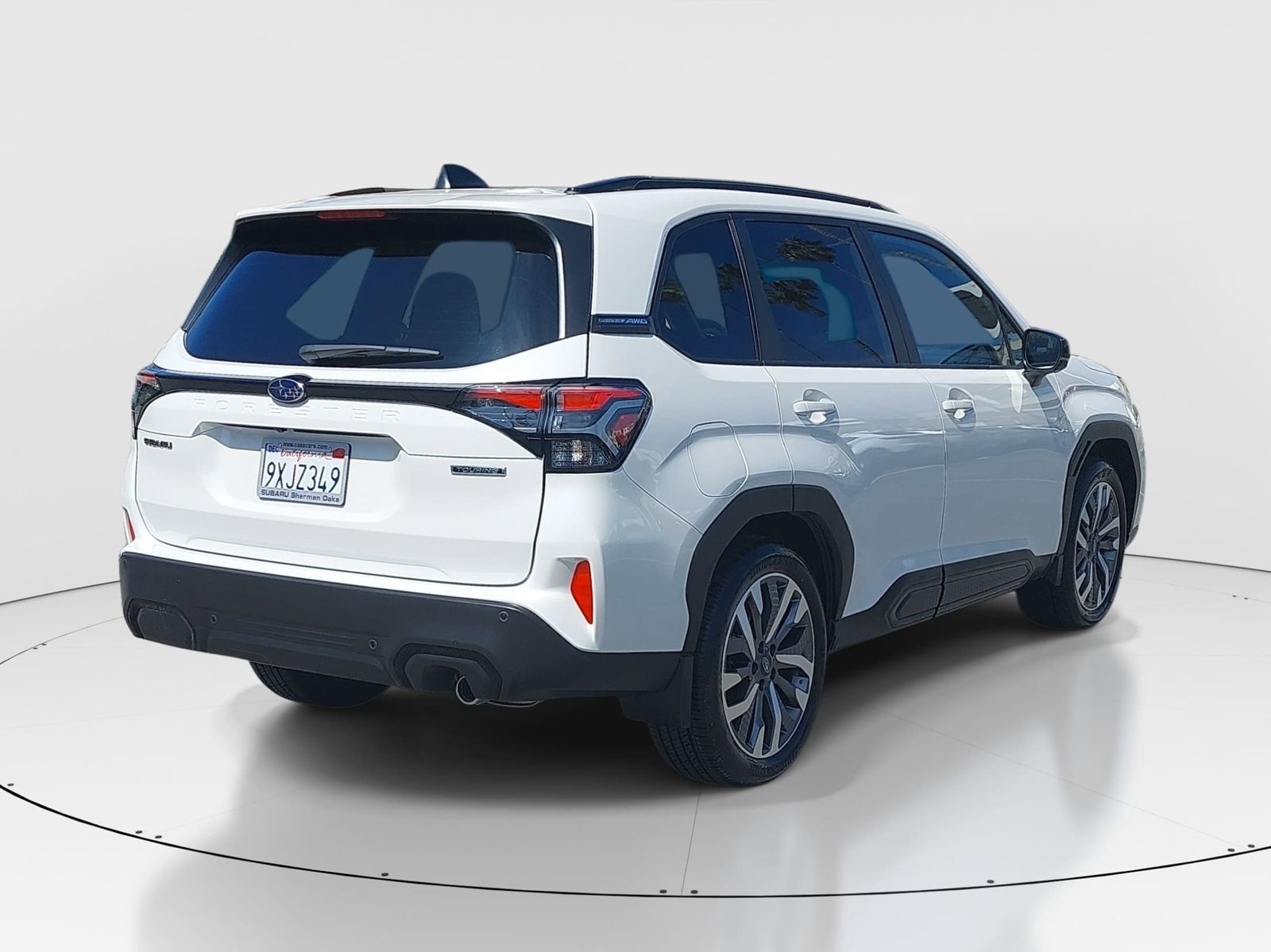 2025 Subaru Forester Touring photo 6