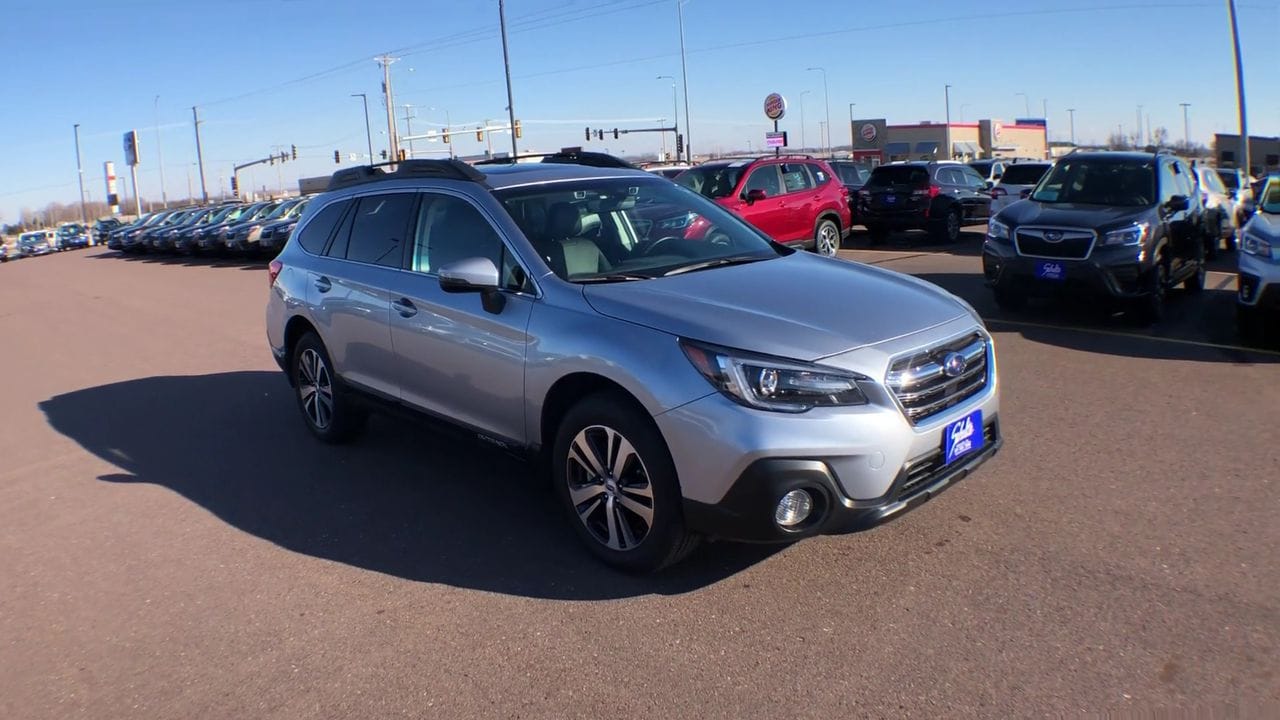 Used 2018 Subaru Outback Limited with VIN 4S4BSANC5J3235971 for sale in Sioux Falls, SD