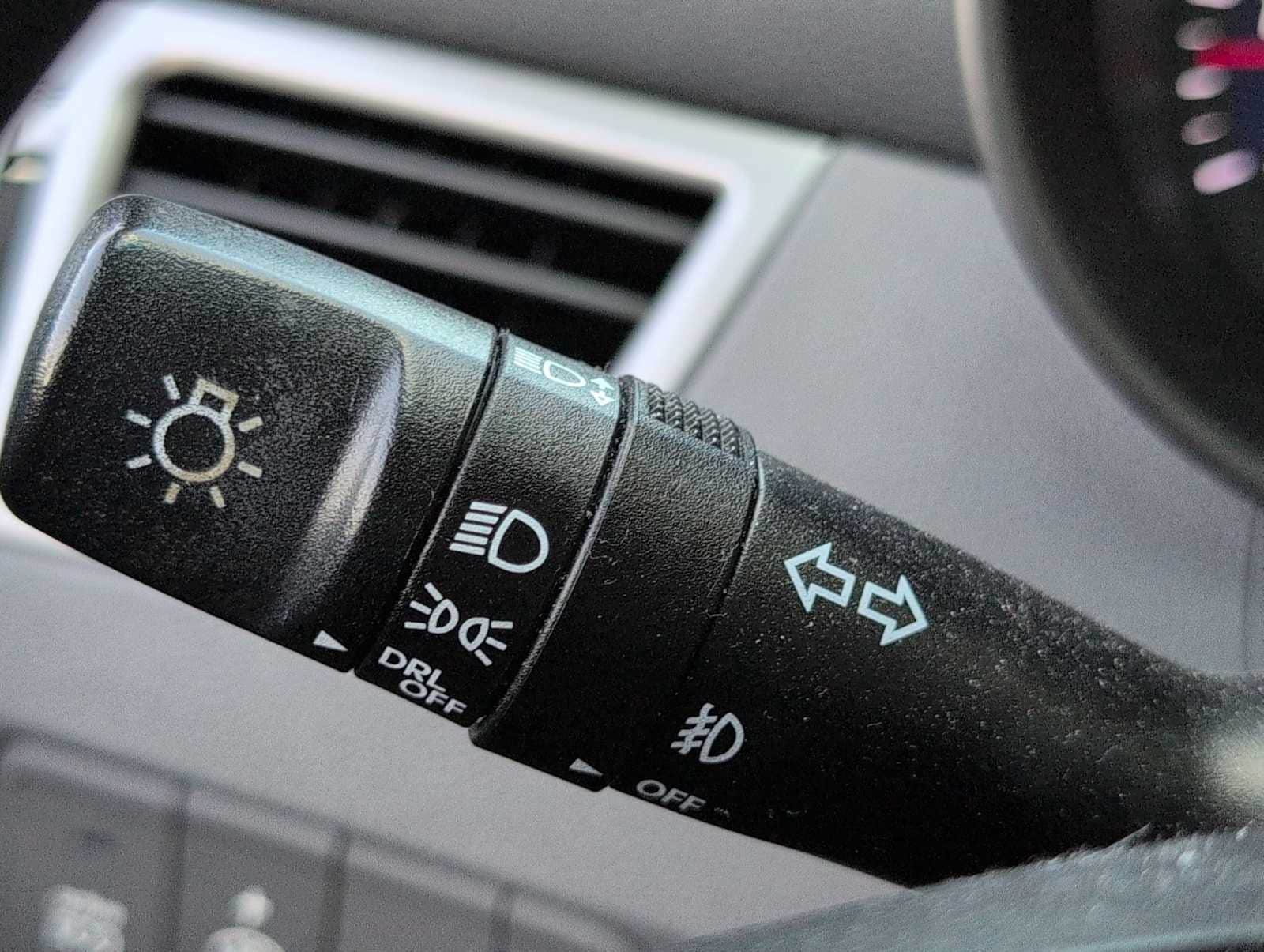 Thumbnail: 2013 Hyundai Elantra - 26