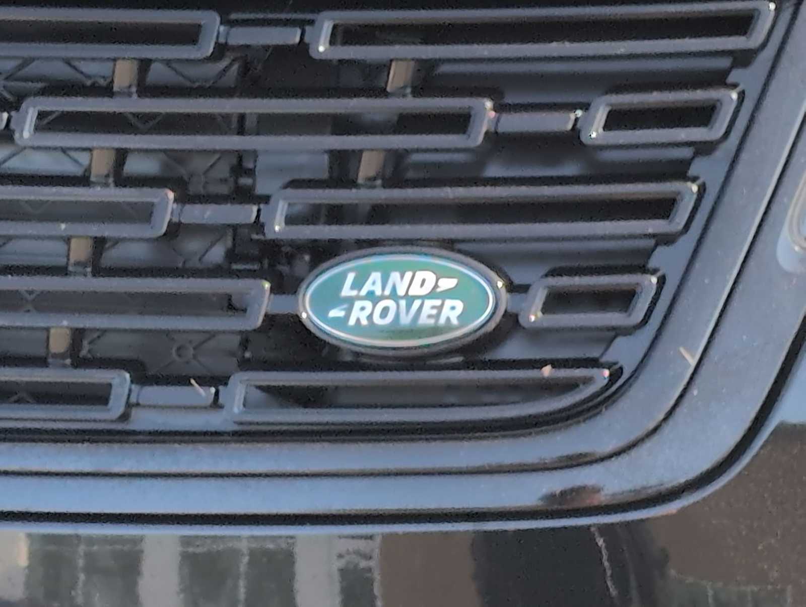 Thumbnail: 2025 Land Rover Range Rover Velar - 12