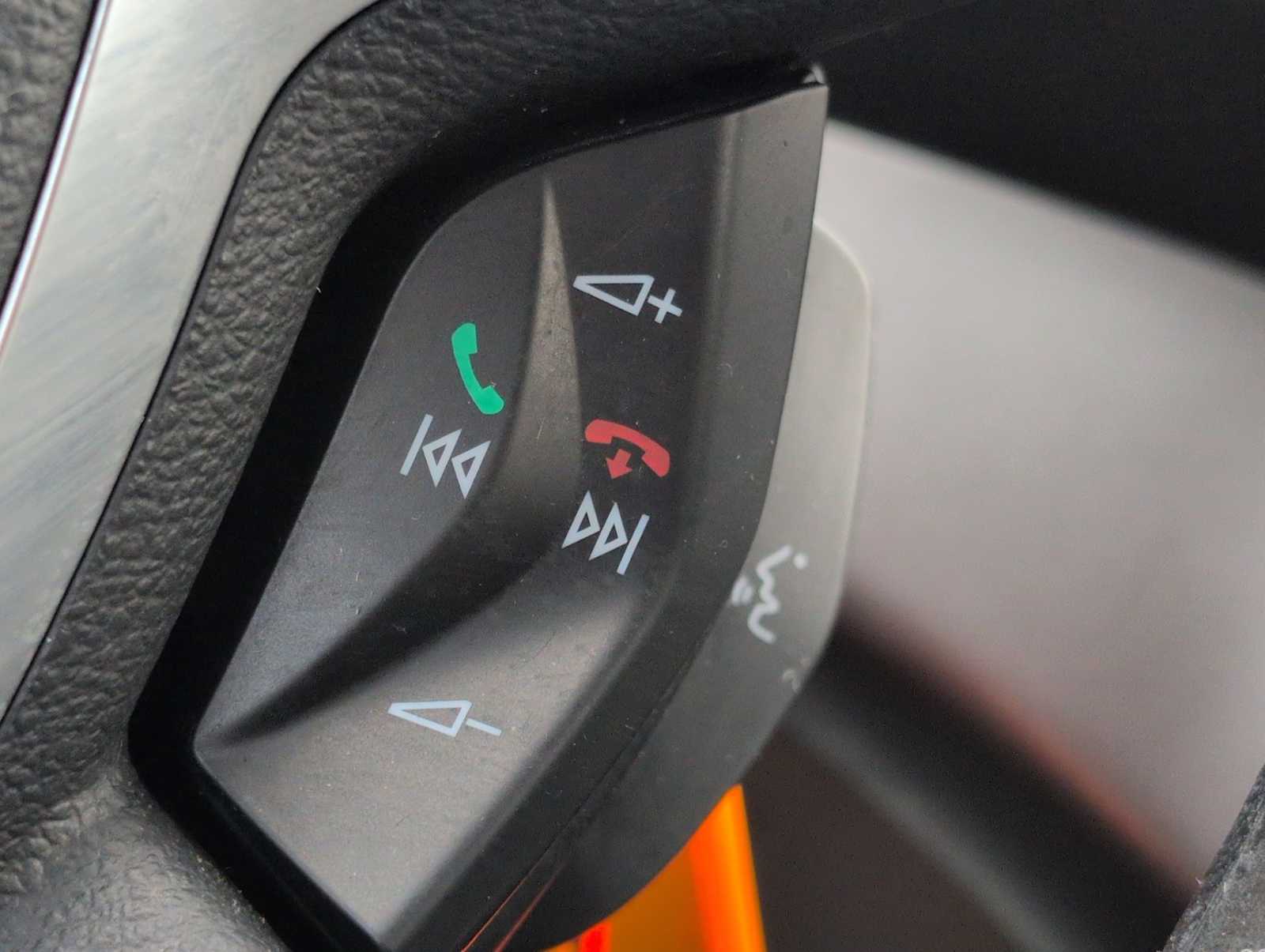 Thumbnail: 2014 Ford Escape - 24