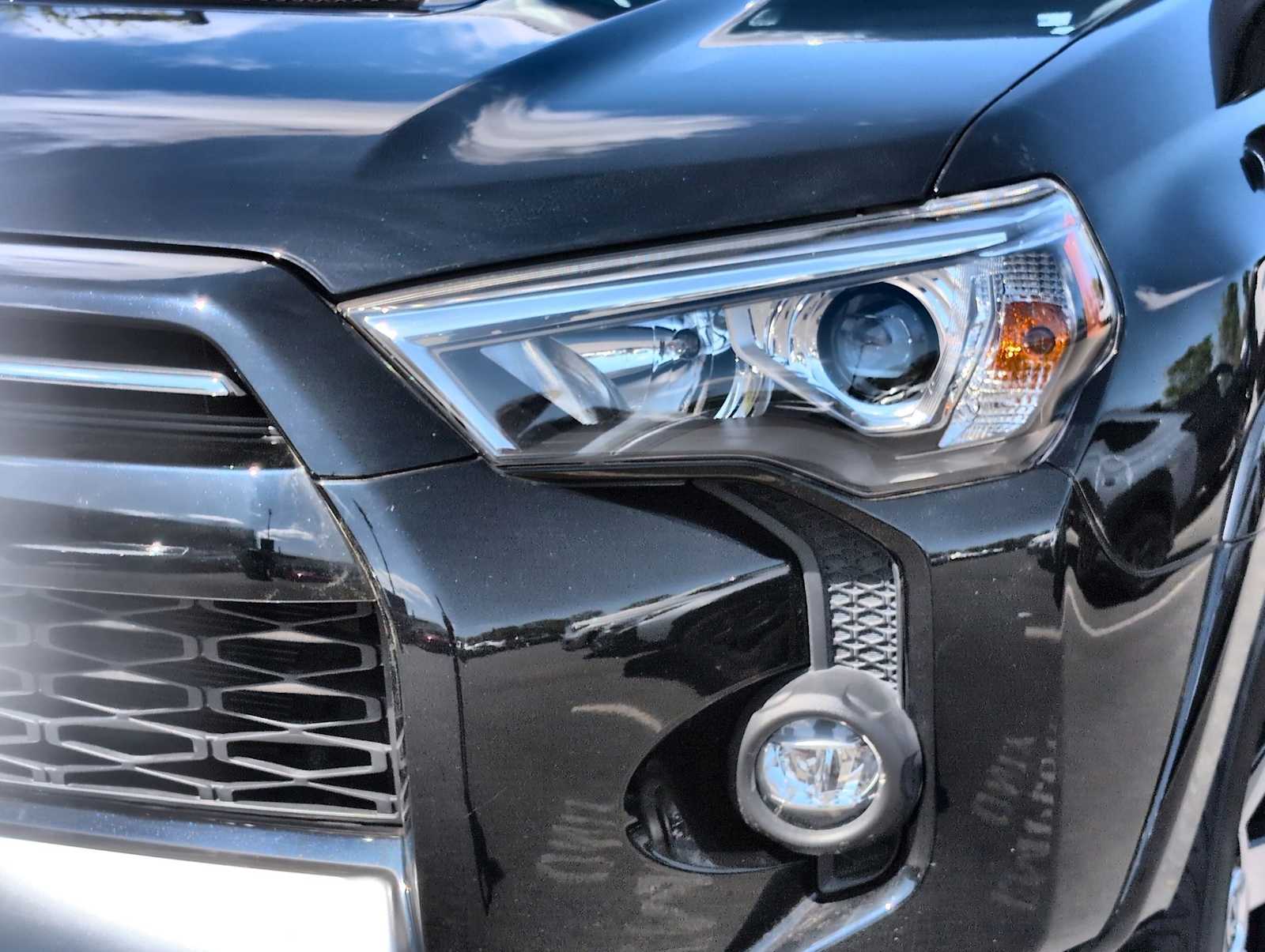 Thumbnail: 2022 Toyota 4Runner - 11