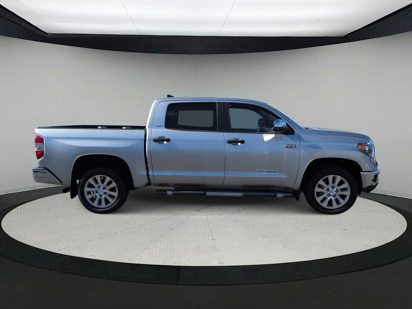 Thumbnail: 2020 Toyota Tundra - 9