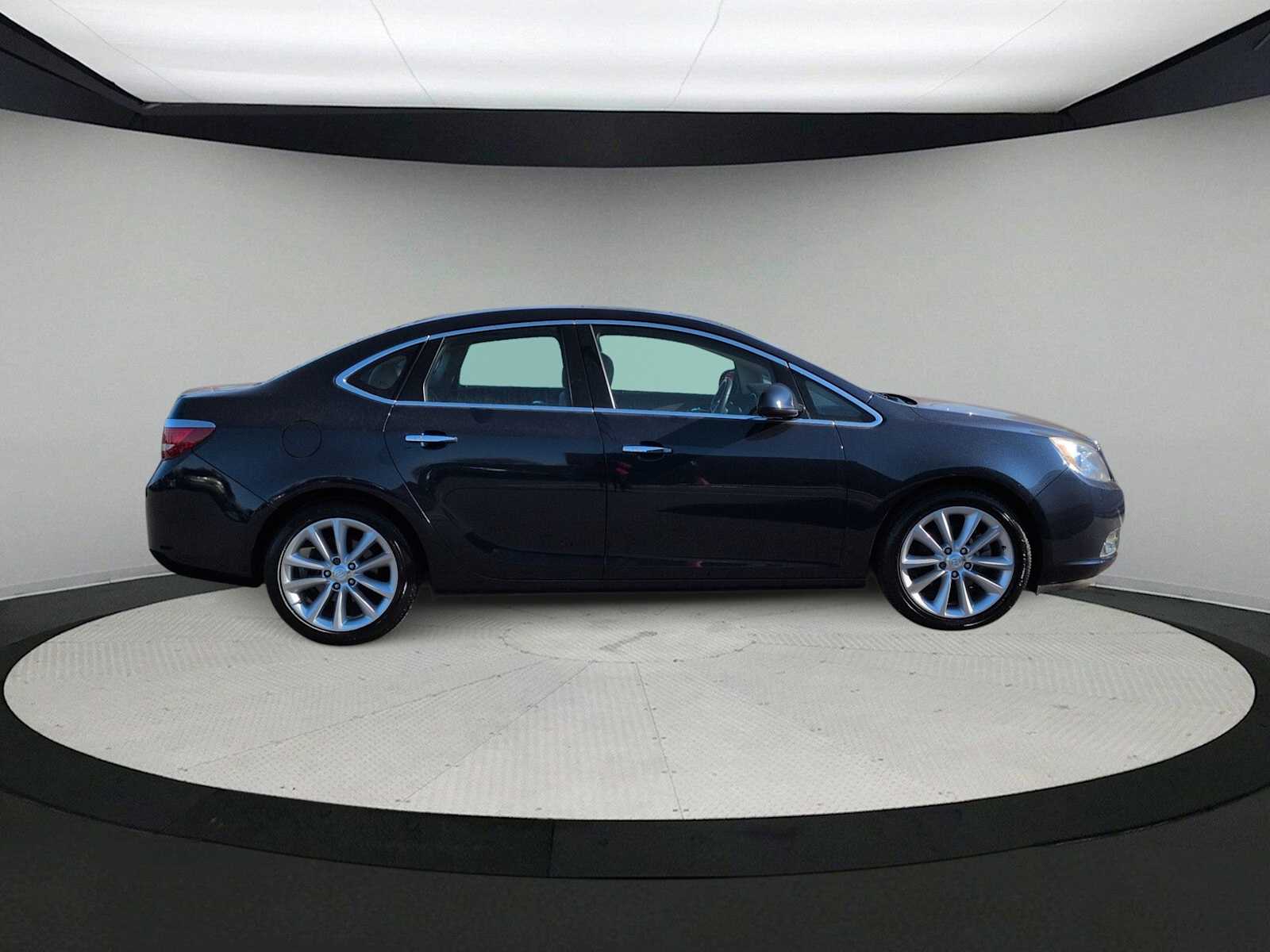 Thumbnail: 2016 Buick Verano - 9