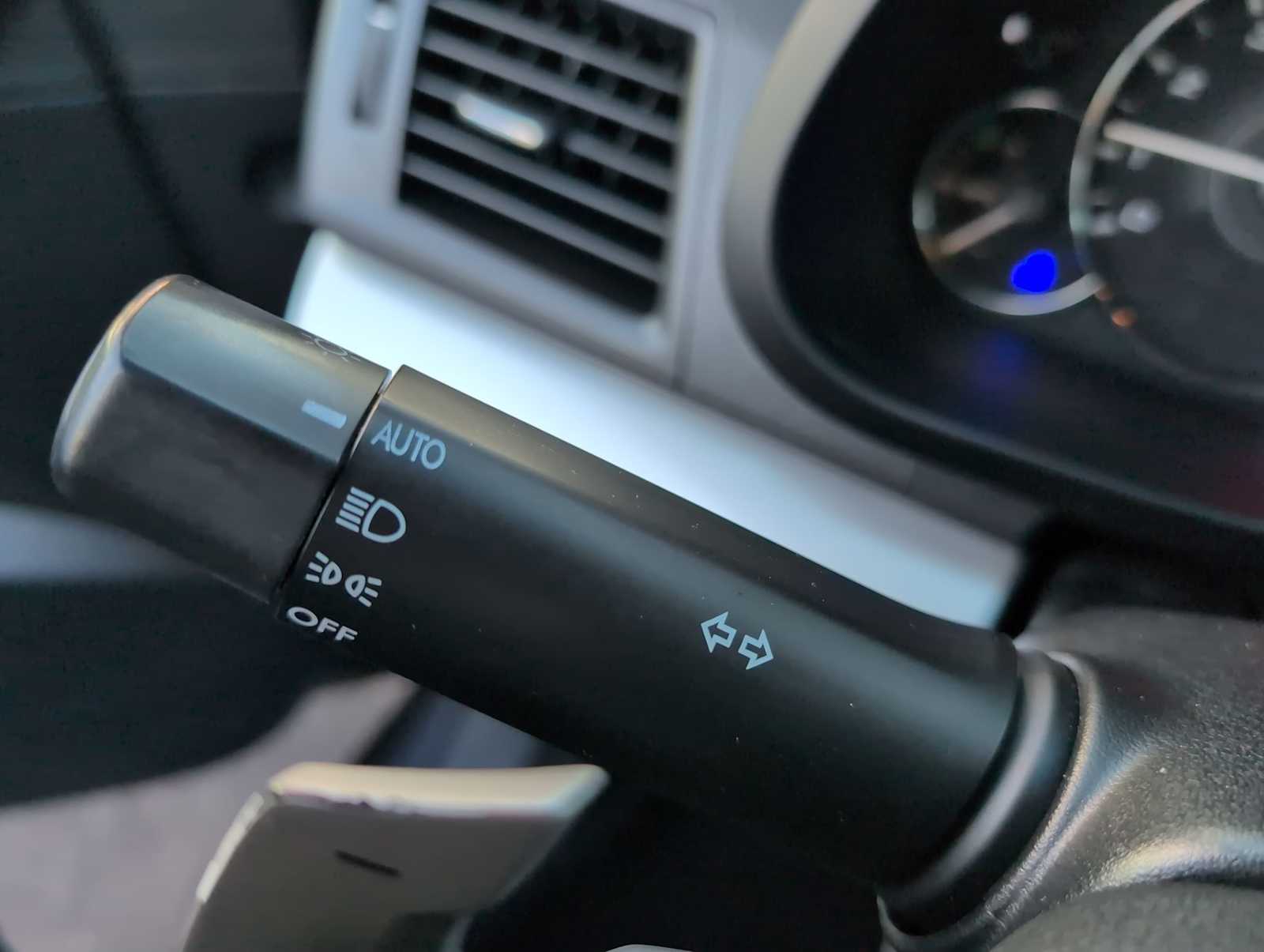 Thumbnail: 2011 Subaru Outback - 25