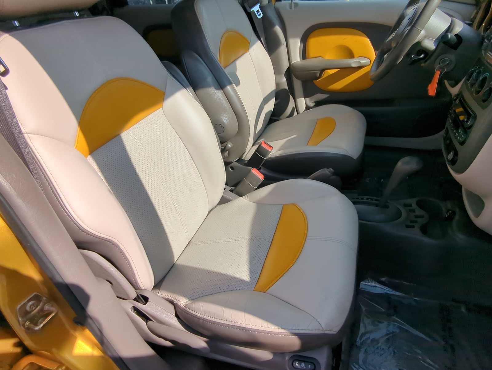 Thumbnail: 2002 Chrysler PT Cruiser - 22