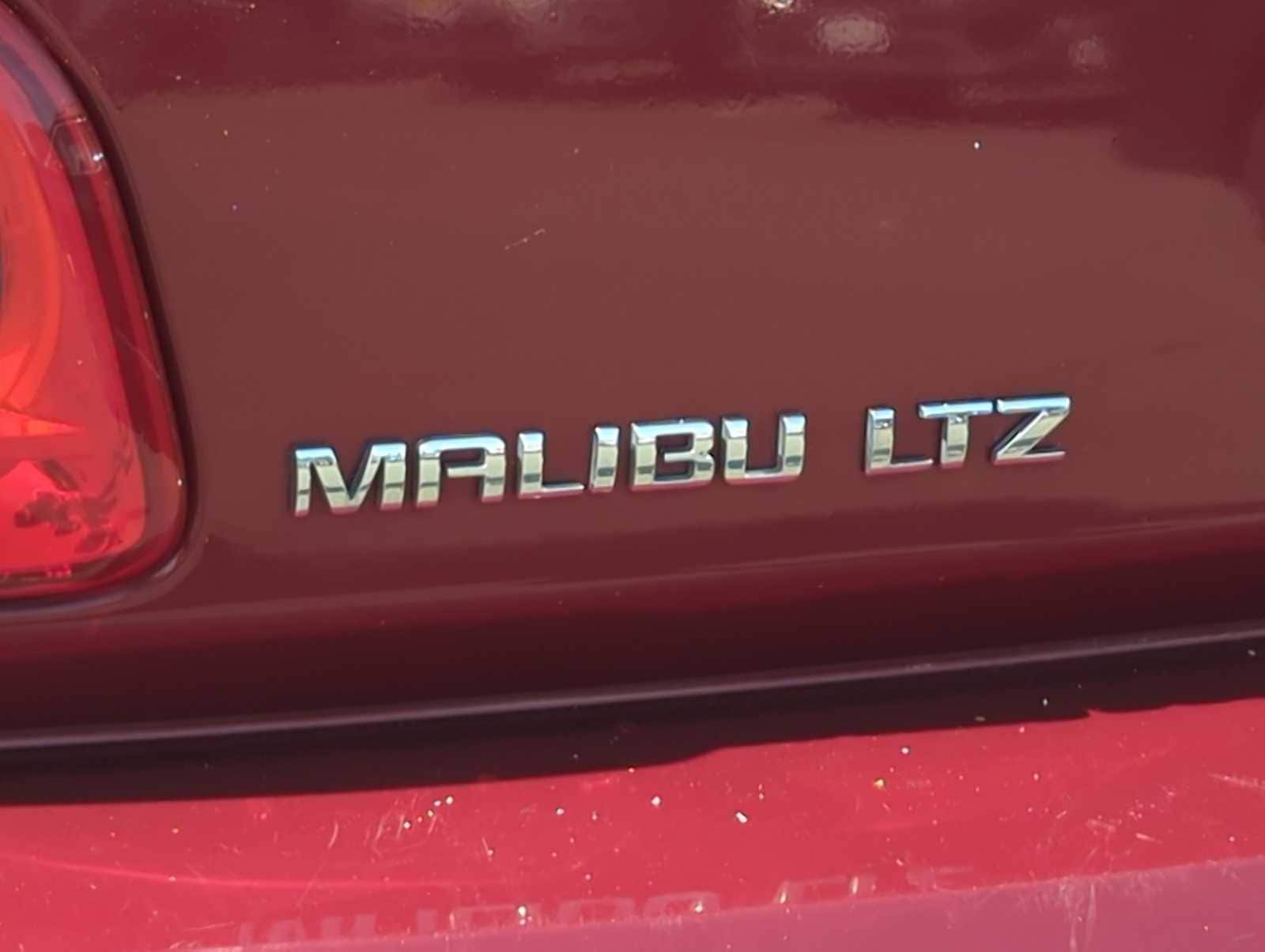 Thumbnail: 2011 Chevrolet Malibu - 13