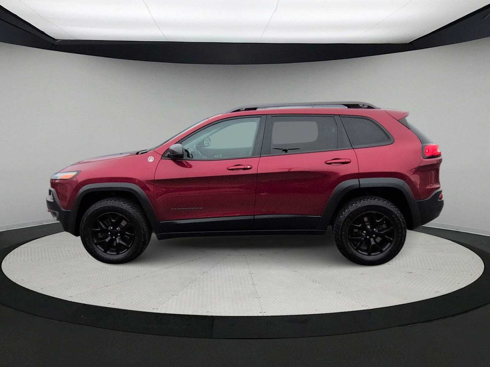 Thumbnail: 2015 Jeep Cherokee - 5