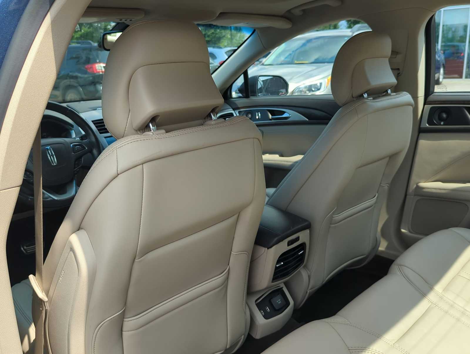 Thumbnail: 2019 Lincoln MKZ - 19