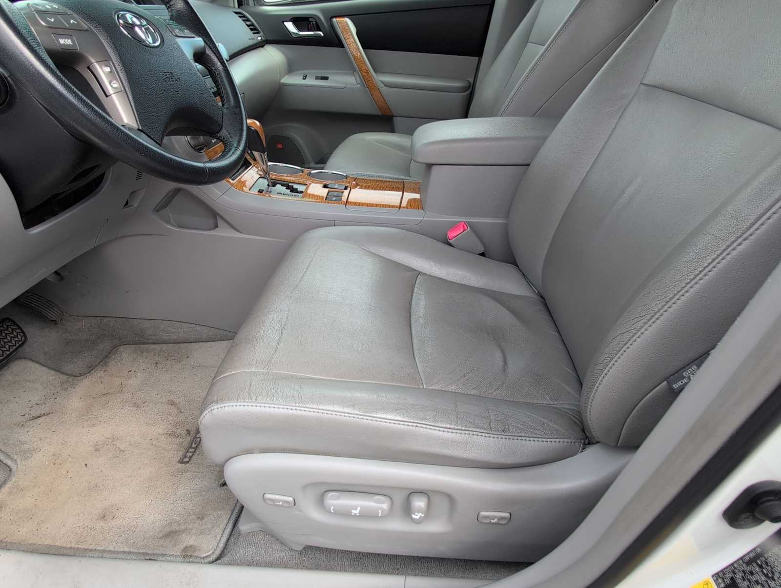 Thumbnail: 2008 Toyota Highlander - 15