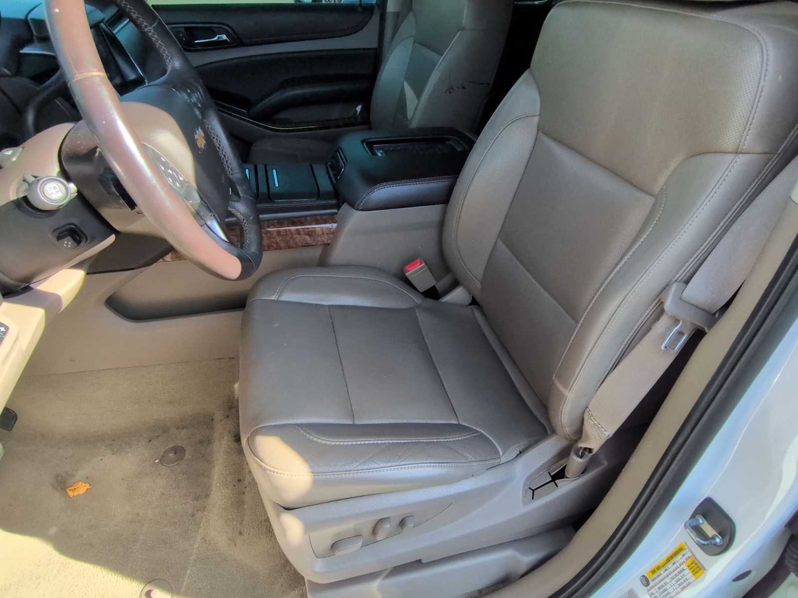 Thumbnail: 2016 Chevrolet Tahoe - 17