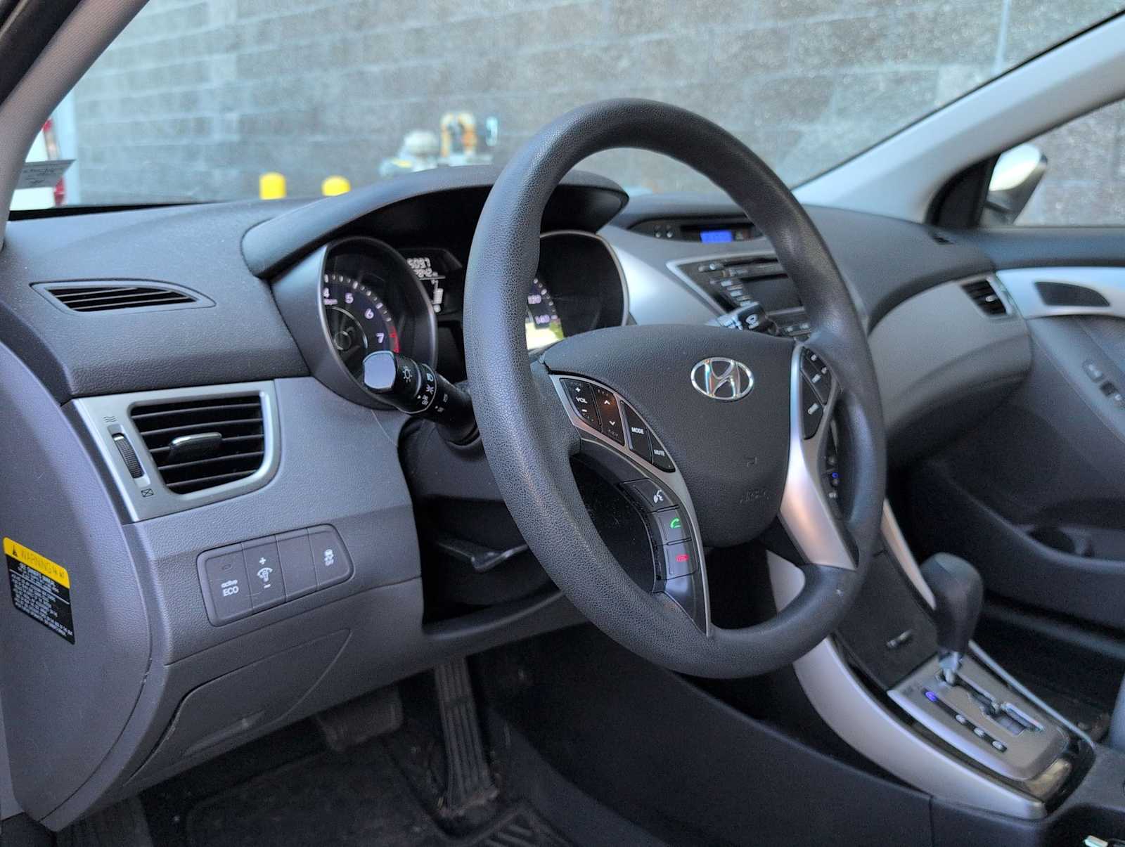 Thumbnail: 2013 Hyundai Elantra - 10