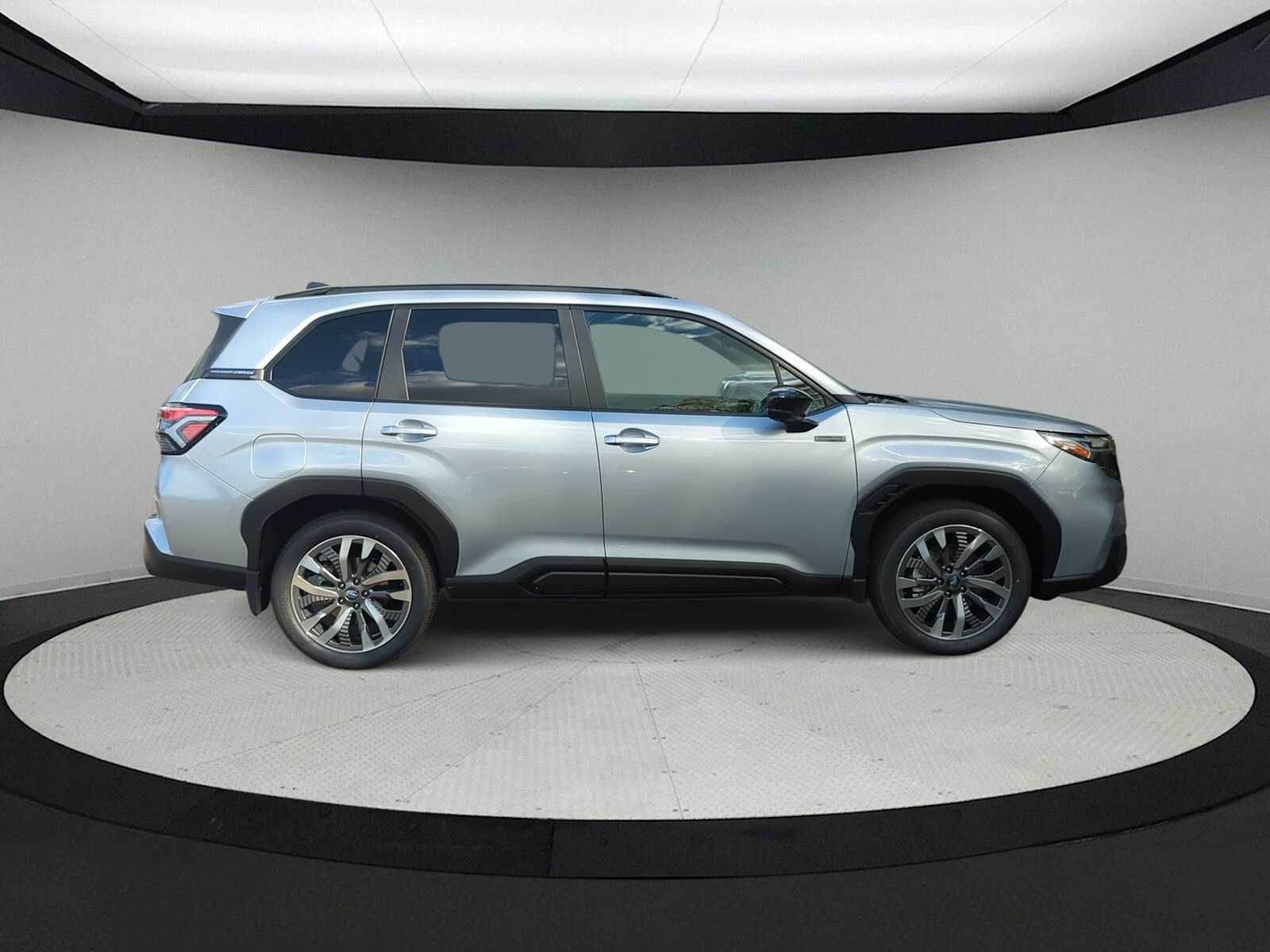 Thumbnail: 2025 Subaru Forester - 9