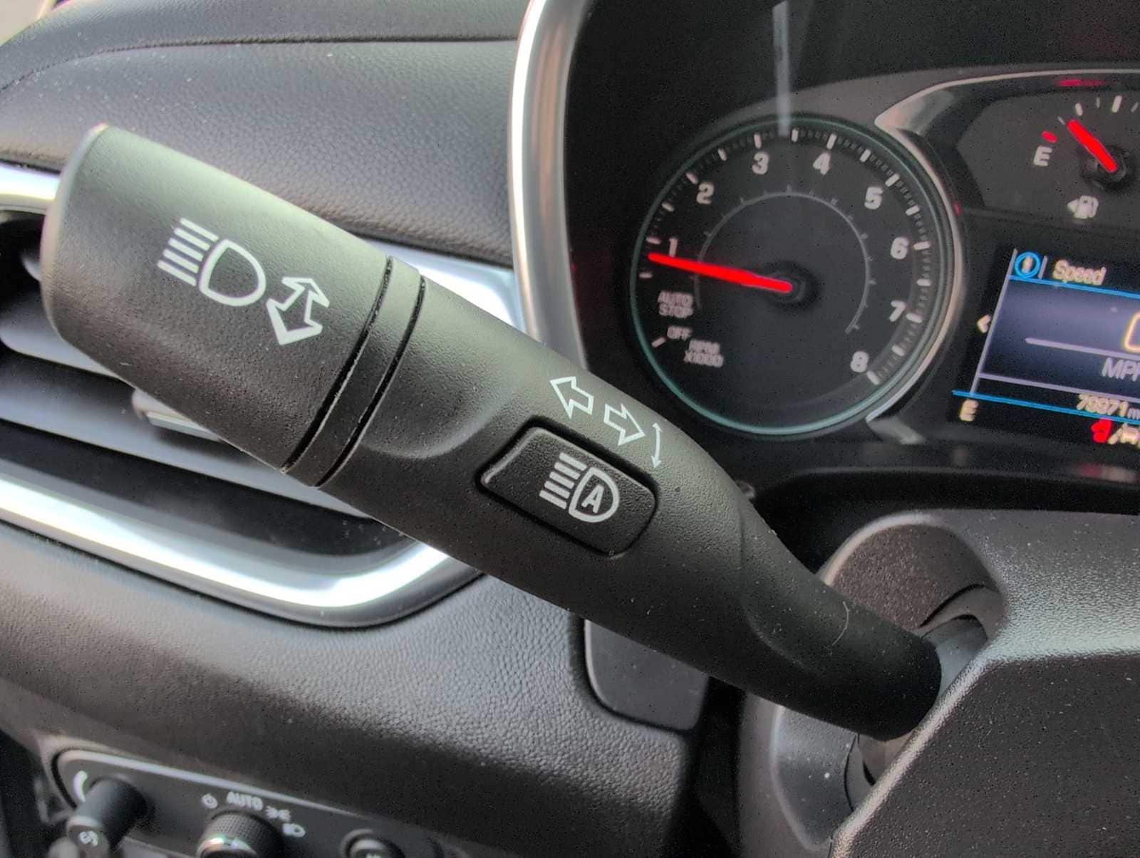 Thumbnail: 2020 Chevrolet Equinox - 27