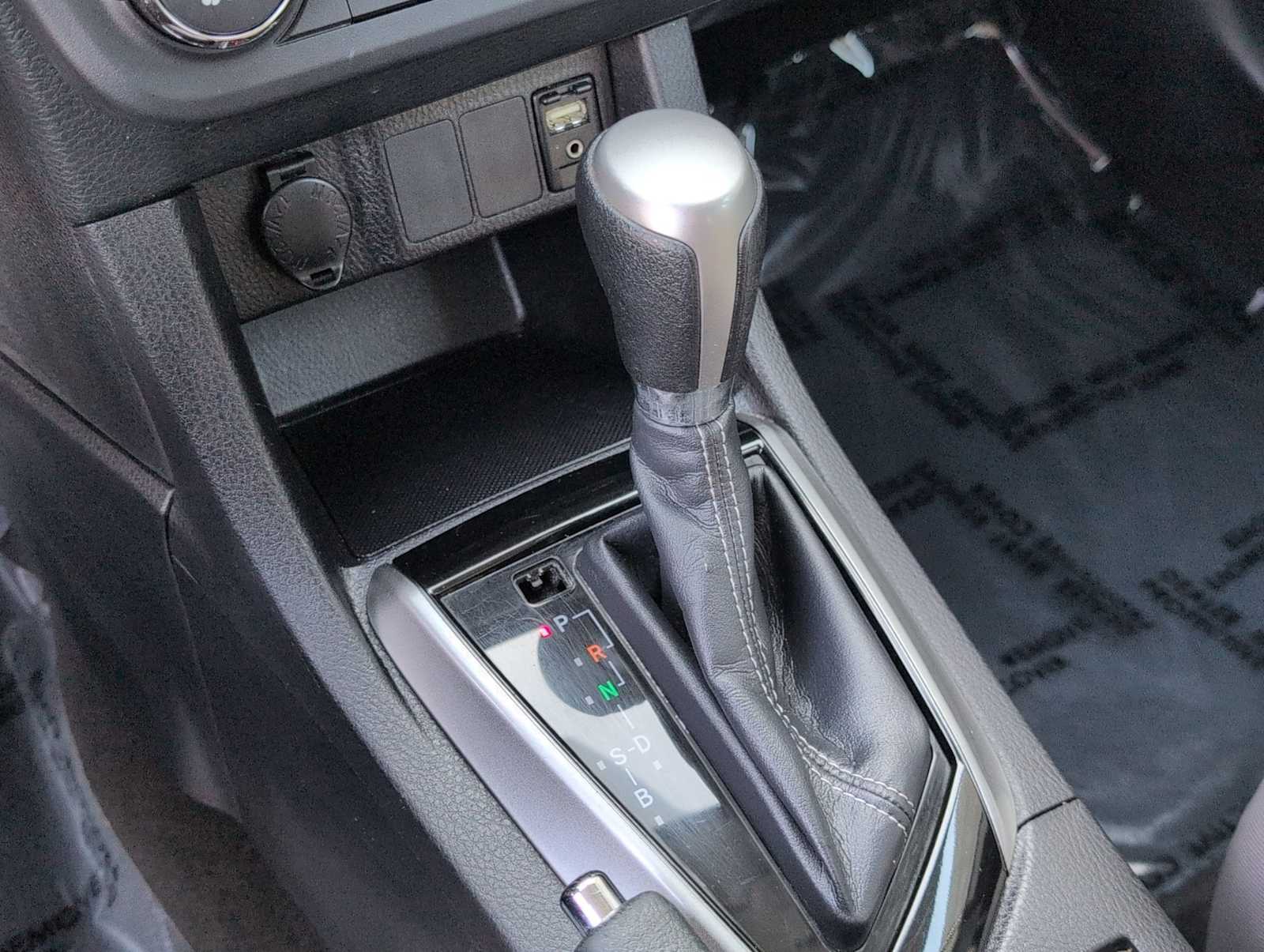 Thumbnail: 2016 Toyota Corolla - 30