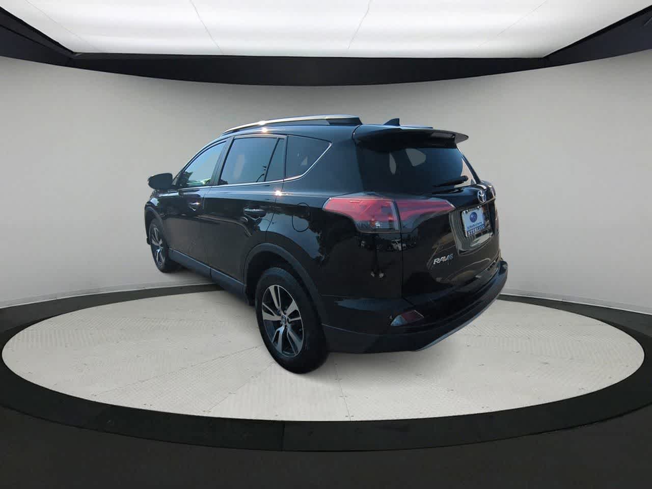Thumbnail: 2018 Toyota RAV4 - 6