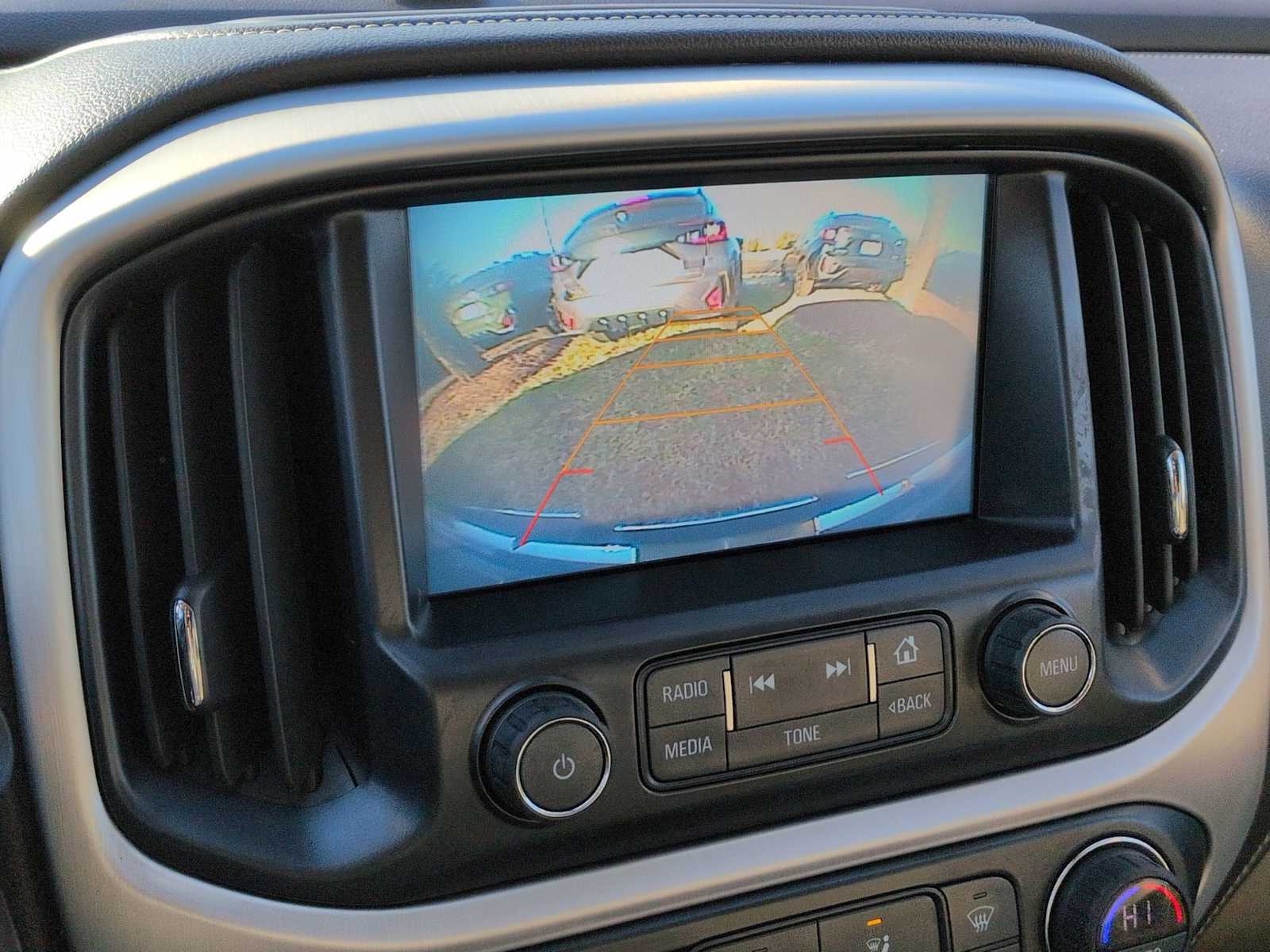 Thumbnail: 2017 GMC Canyon - 30