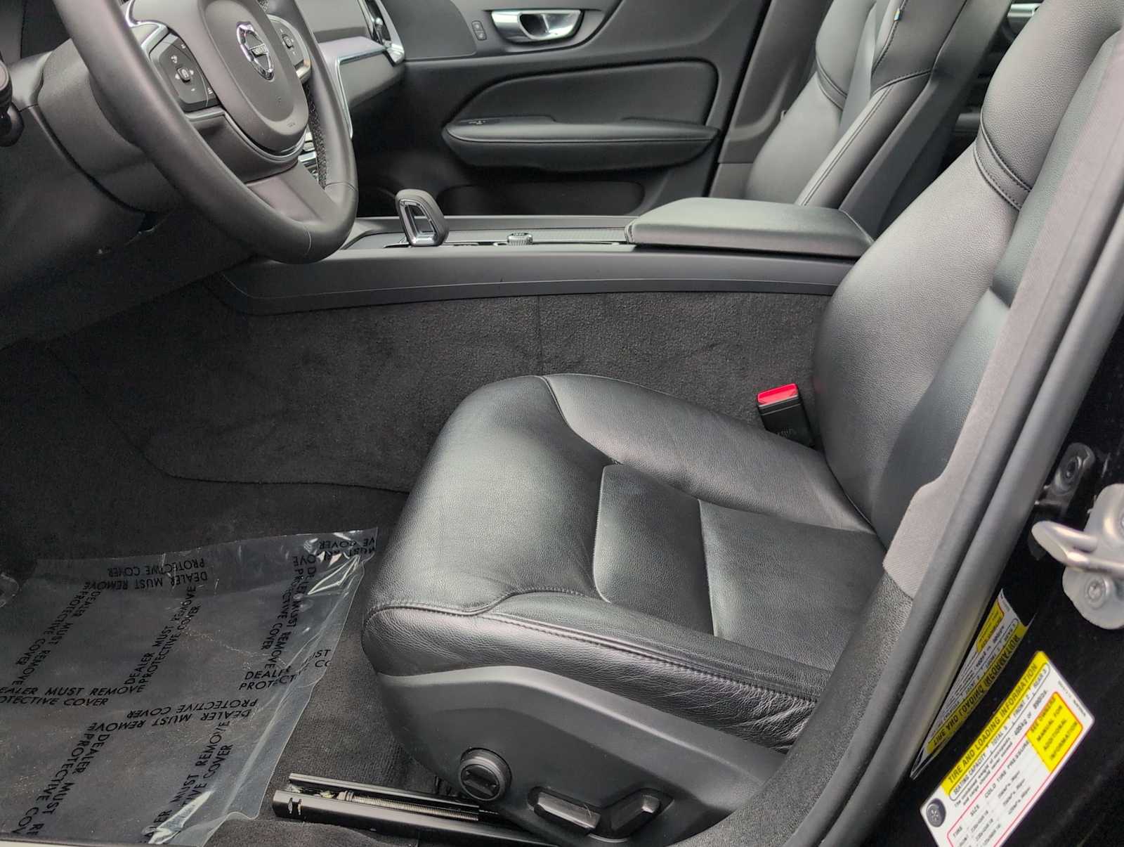 Thumbnail: 2024 Volvo S60 - 16